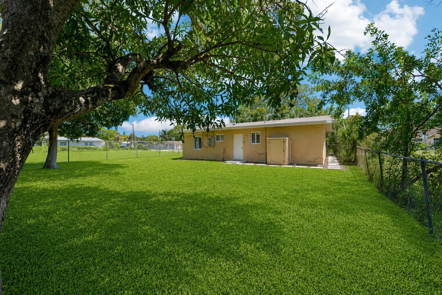 2943 NW 13th Street, Fort Lauderdale, FL 33311 — photo 23 of 31
