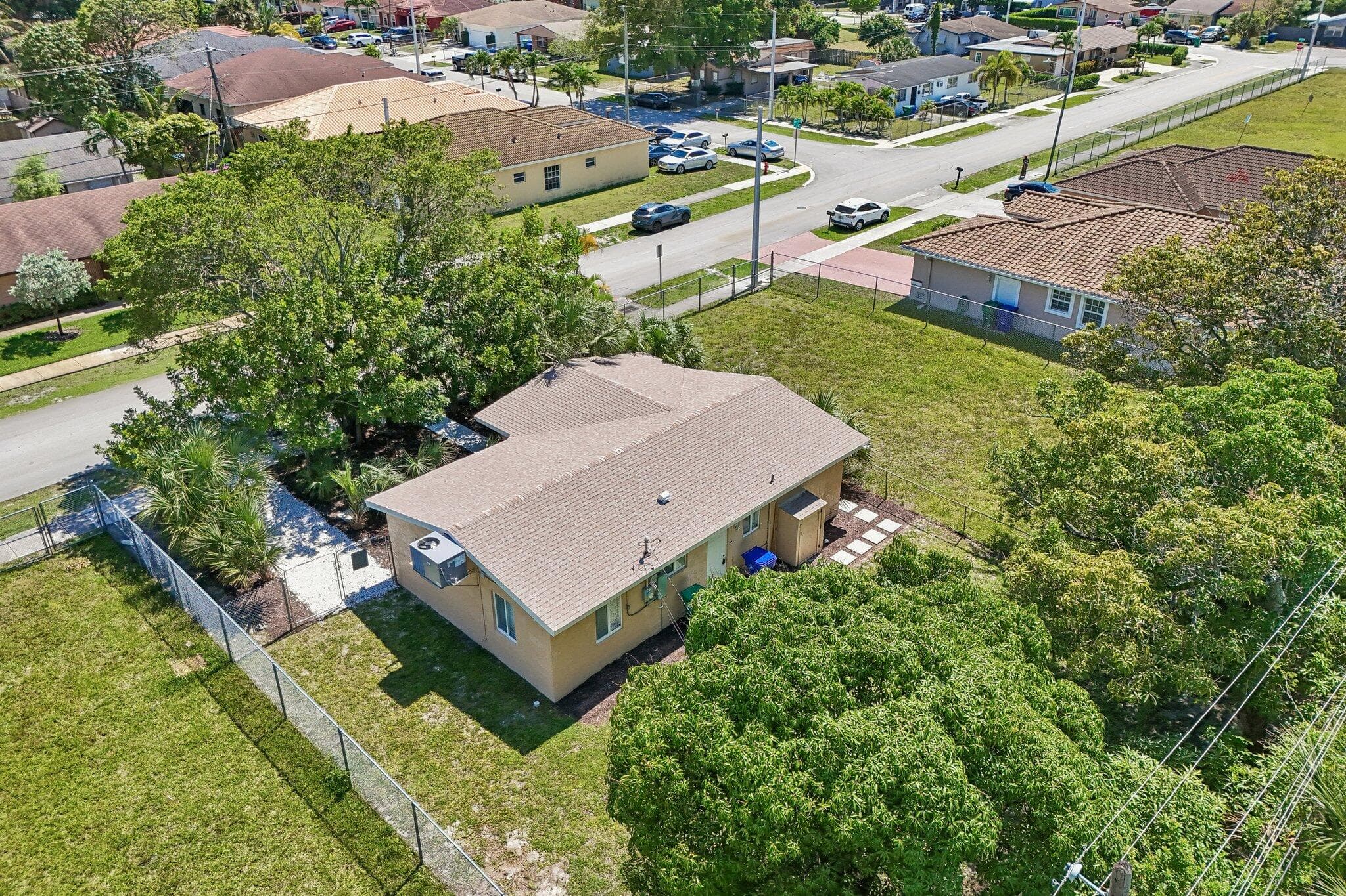 2943 NW 13th Street, Fort Lauderdale, FL 33311 — photo 25 of 31