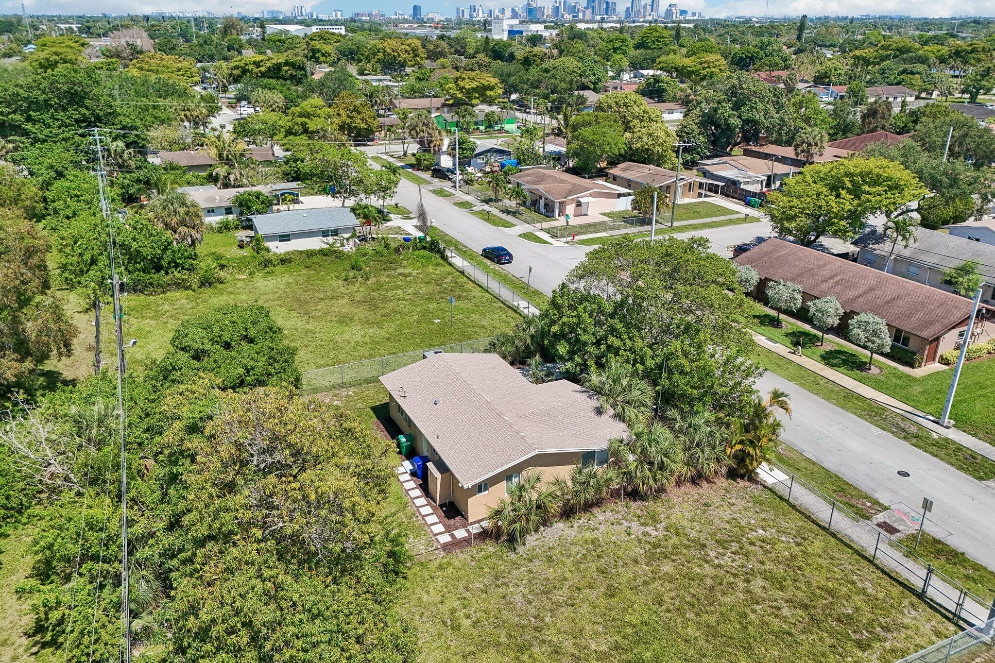 2943 NW 13th Street, Fort Lauderdale, FL 33311 — photo 26 of 31