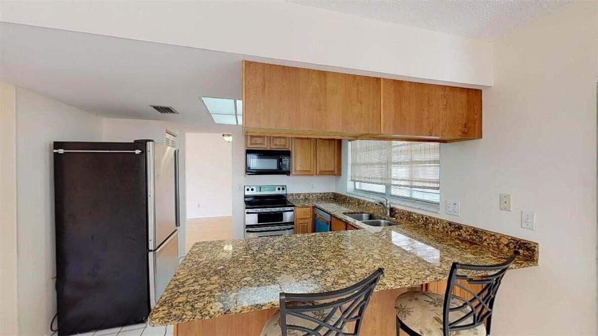 201 NE Midfield Lane, Port St. Lucie, FL 34983 — photo 10 of 29