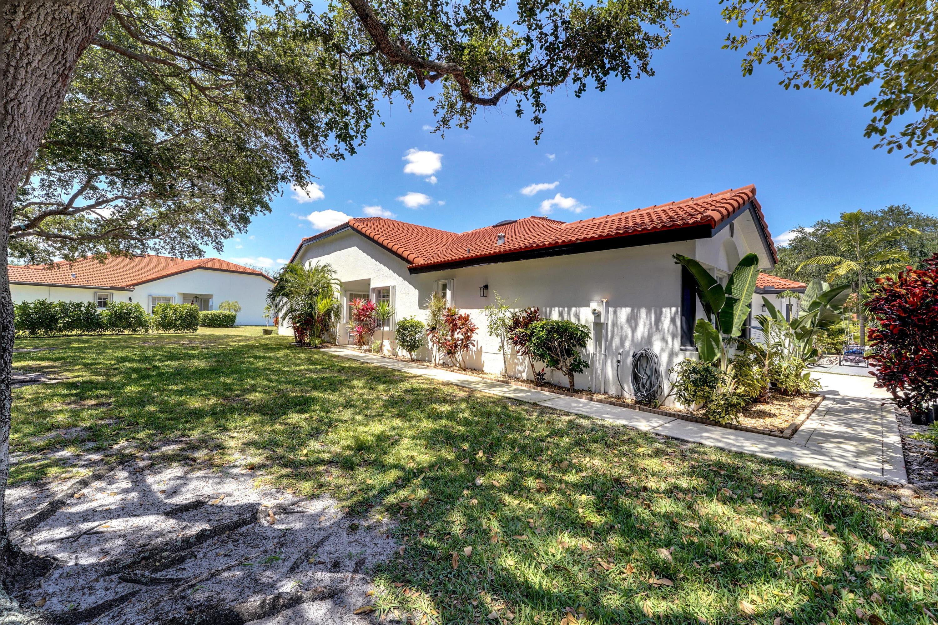 18475 Vía Di Sorrento, Boca Raton, FL 33496 — photo 8 of 63