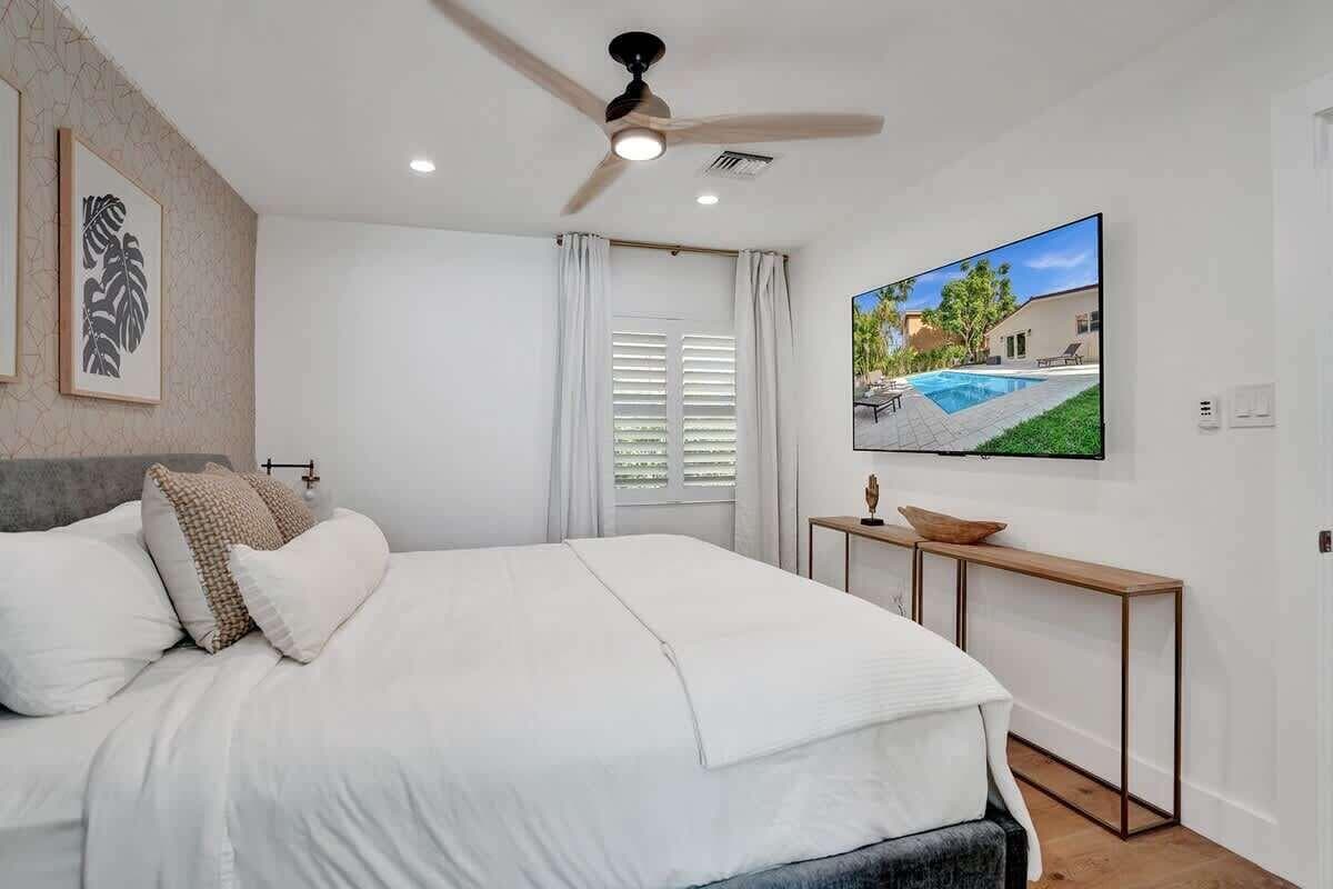 1043 N Victoria Park Road 1-2, Fort Lauderdale, FL 33304 — photo 3 of 29