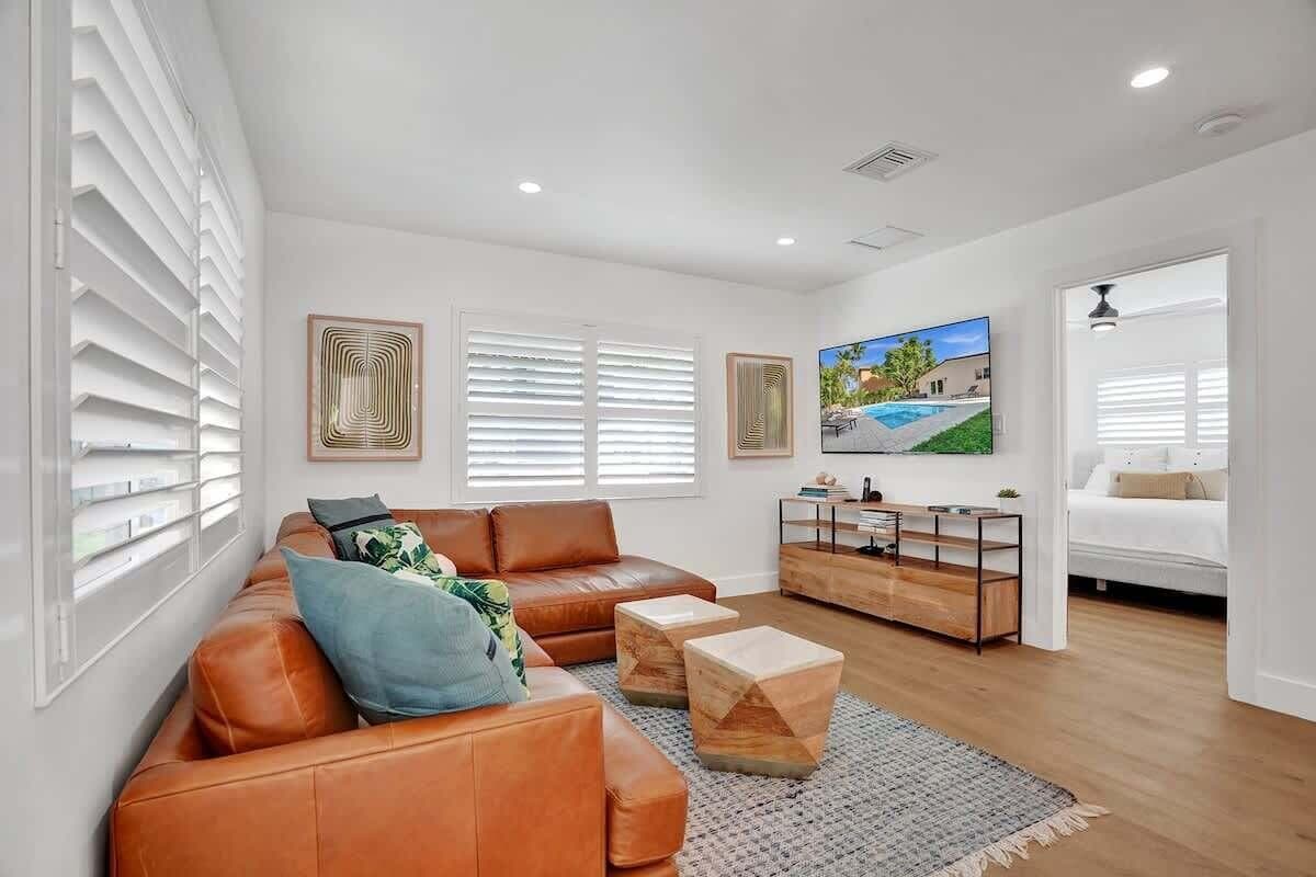 1043 N Victoria Park Road 1-2, Fort Lauderdale, FL 33304 — photo 4 of 29