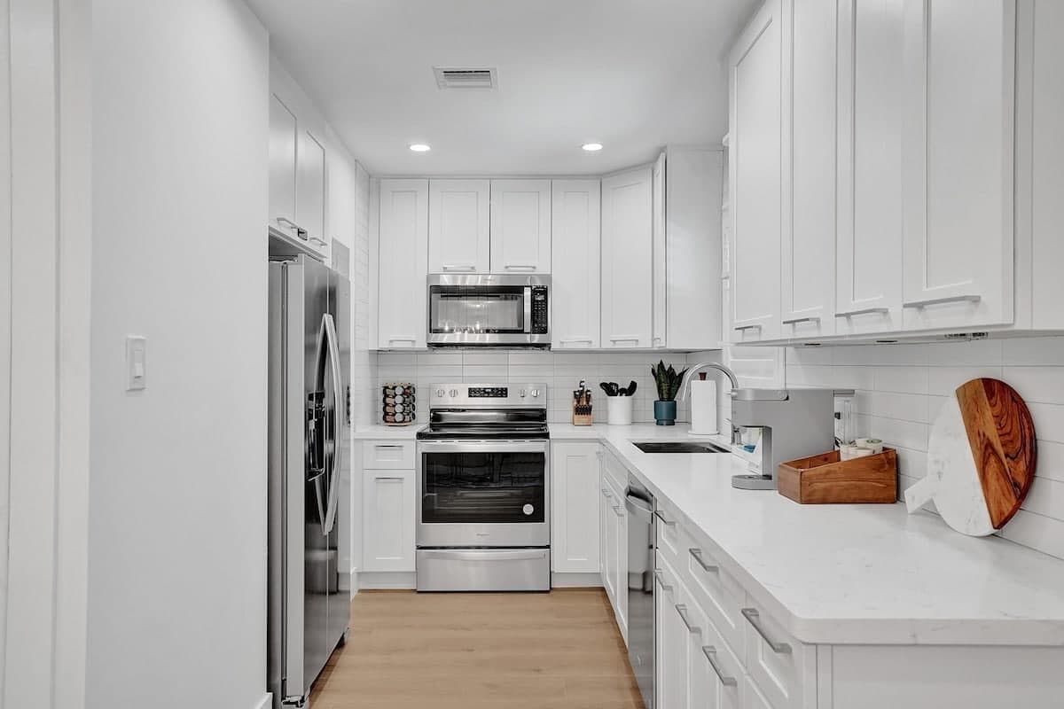 1043 N Victoria Park Road 1-2, Fort Lauderdale, FL 33304 — photo 17 of 29