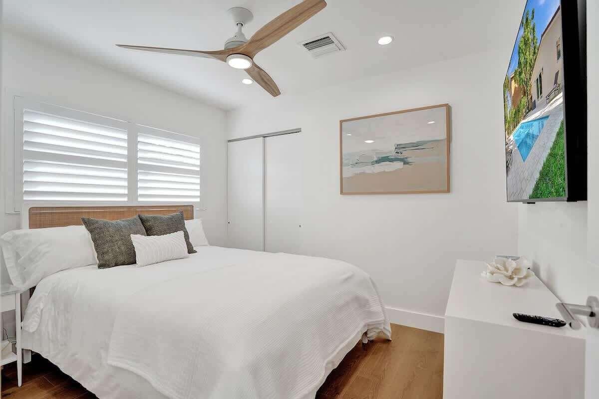 1043 N Victoria Park Road 1-2, Fort Lauderdale, FL 33304 — photo 23 of 29