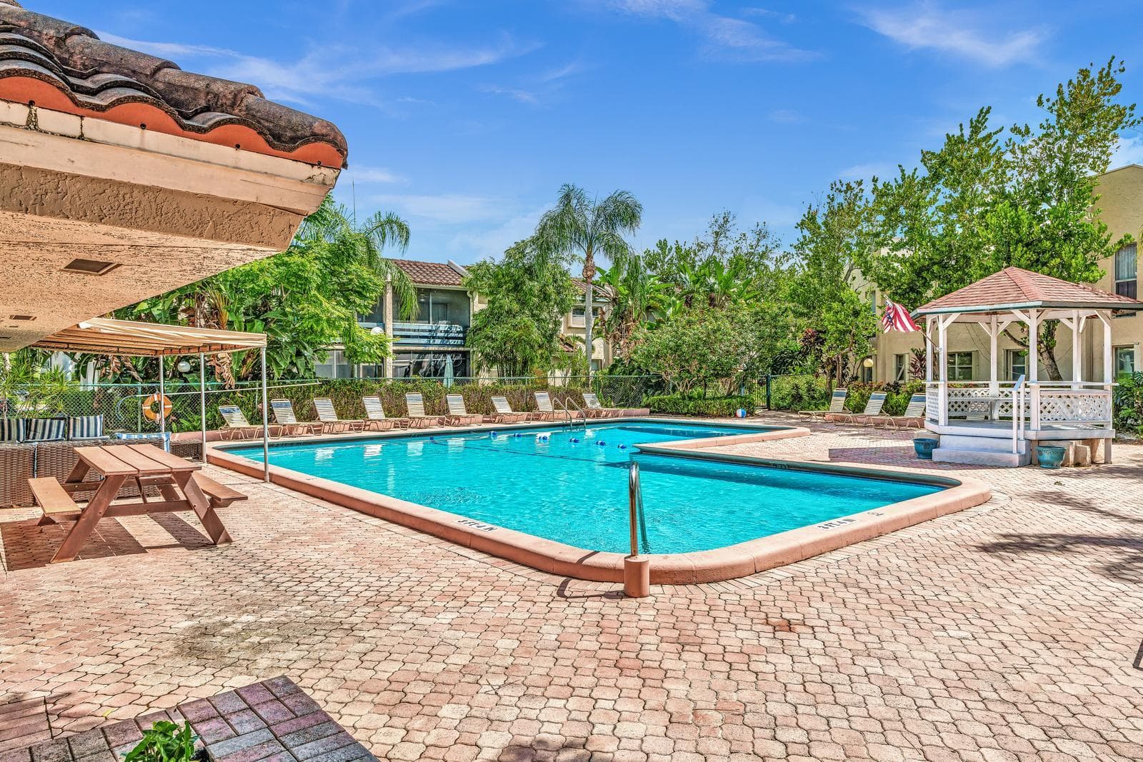 5314 NE 6 Avenue E20, Oakland Park, FL 33334 — photo 25 of 32