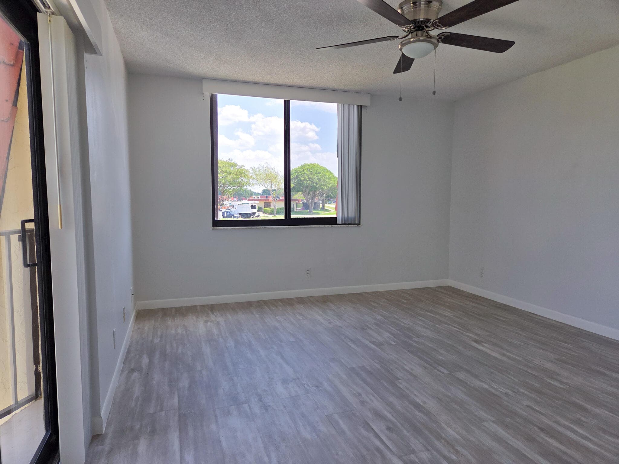 3888 Victoria Drive, West Palm Beach, FL 33406 — photo 14 of 28