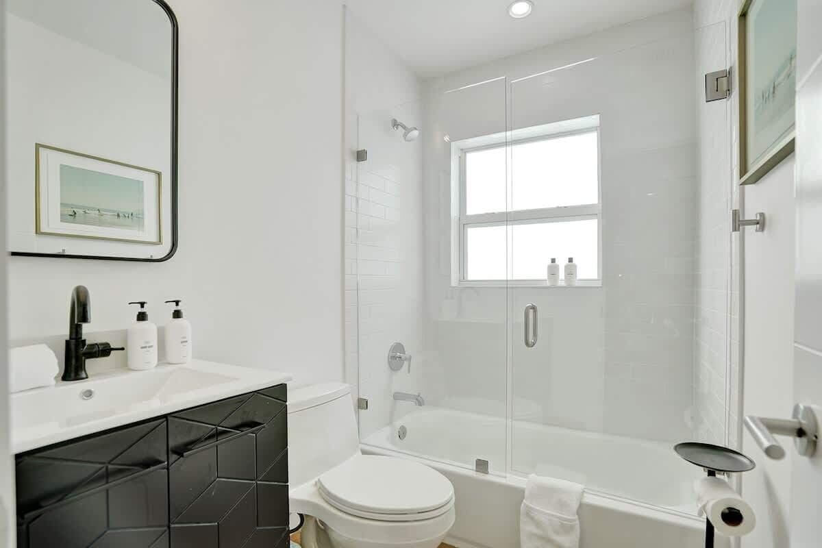 1043 N Victoria Park Road 1-2, Fort Lauderdale, FL 33304 — photo 23 of 29