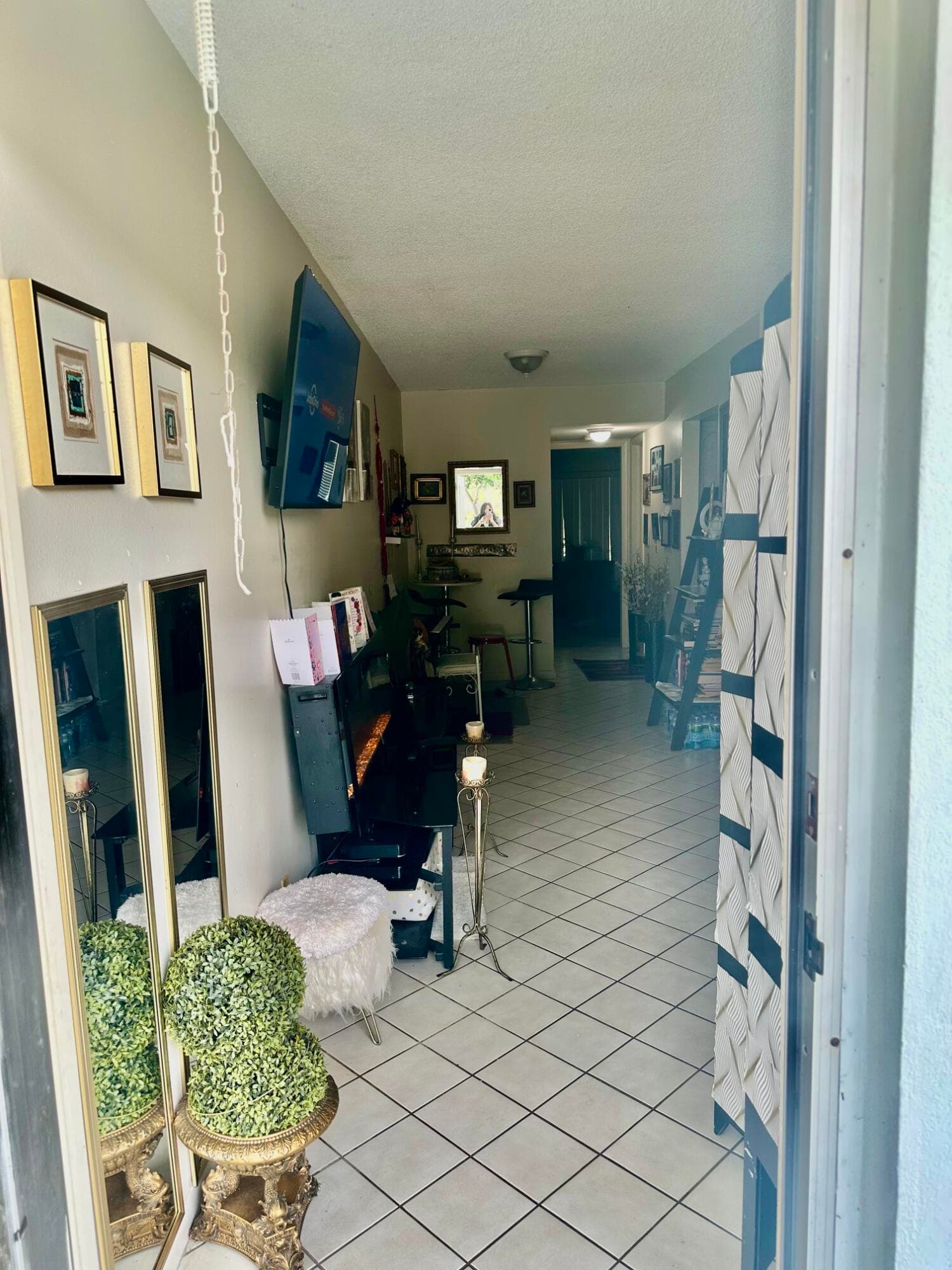 215 Windsor J, West Palm Beach, FL 33417 — photo 4 of 17
