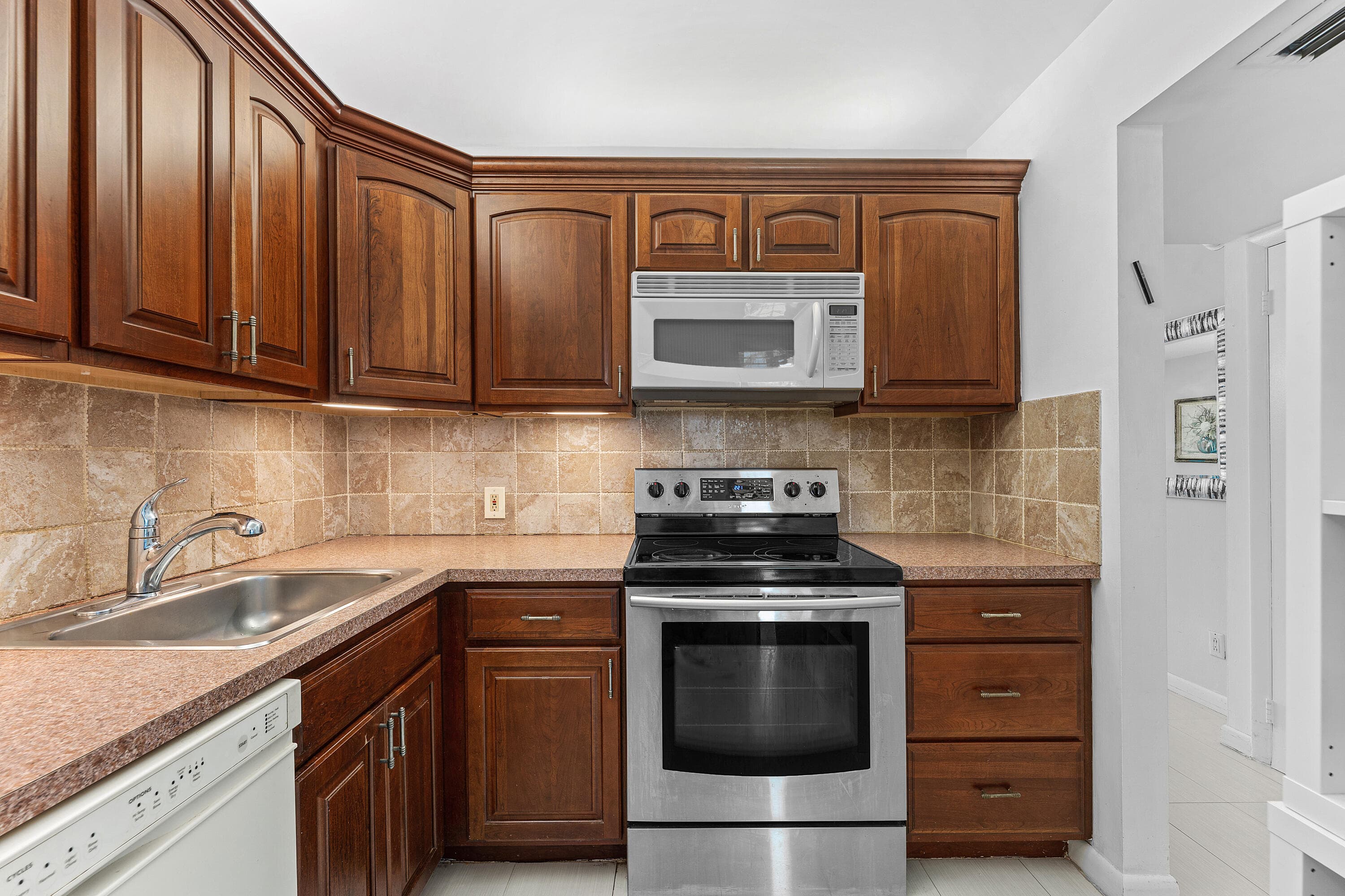 20500 W Country Club Drive 210, Aventura, FL 33180 — photo 38 of 41