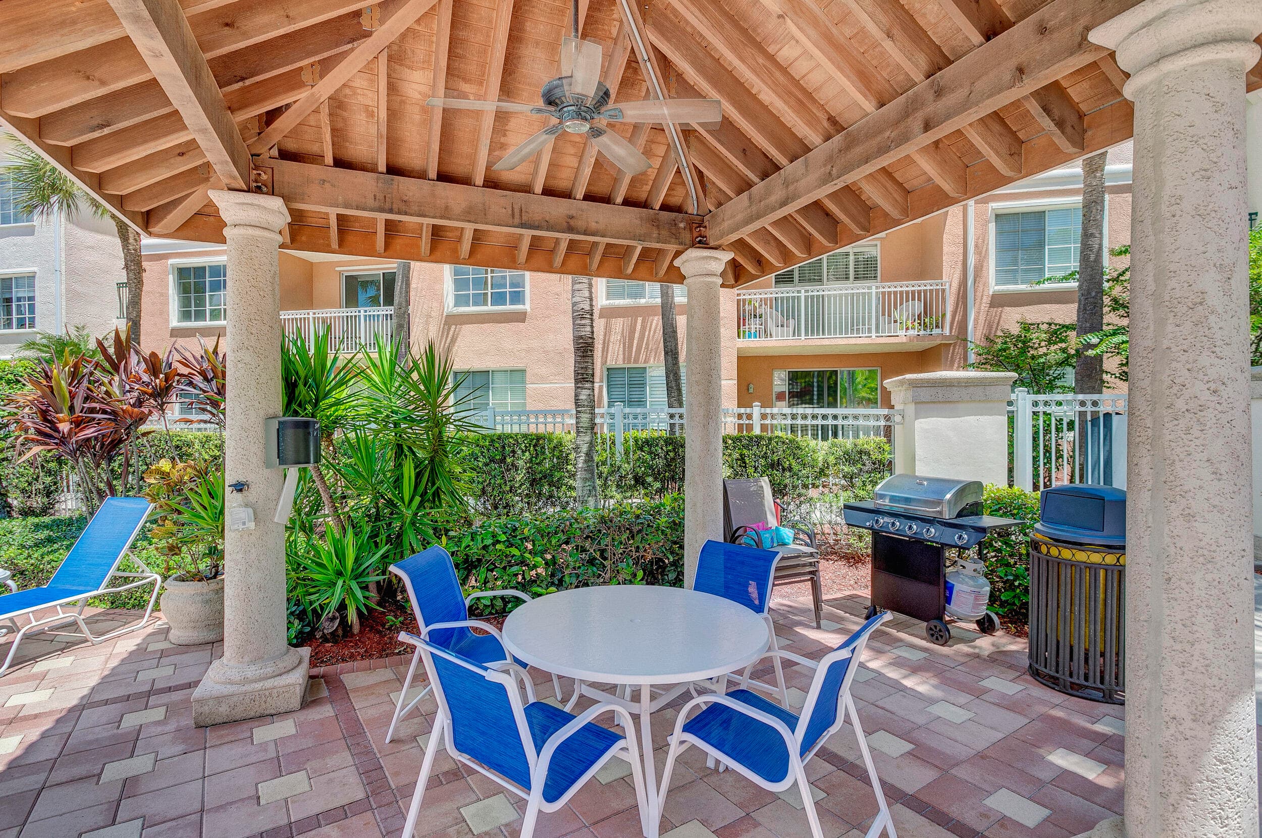 9303 W Myrtlewood Cir Circle W, Palm Beach Gardens, FL 33418 — photo 23 of 45
