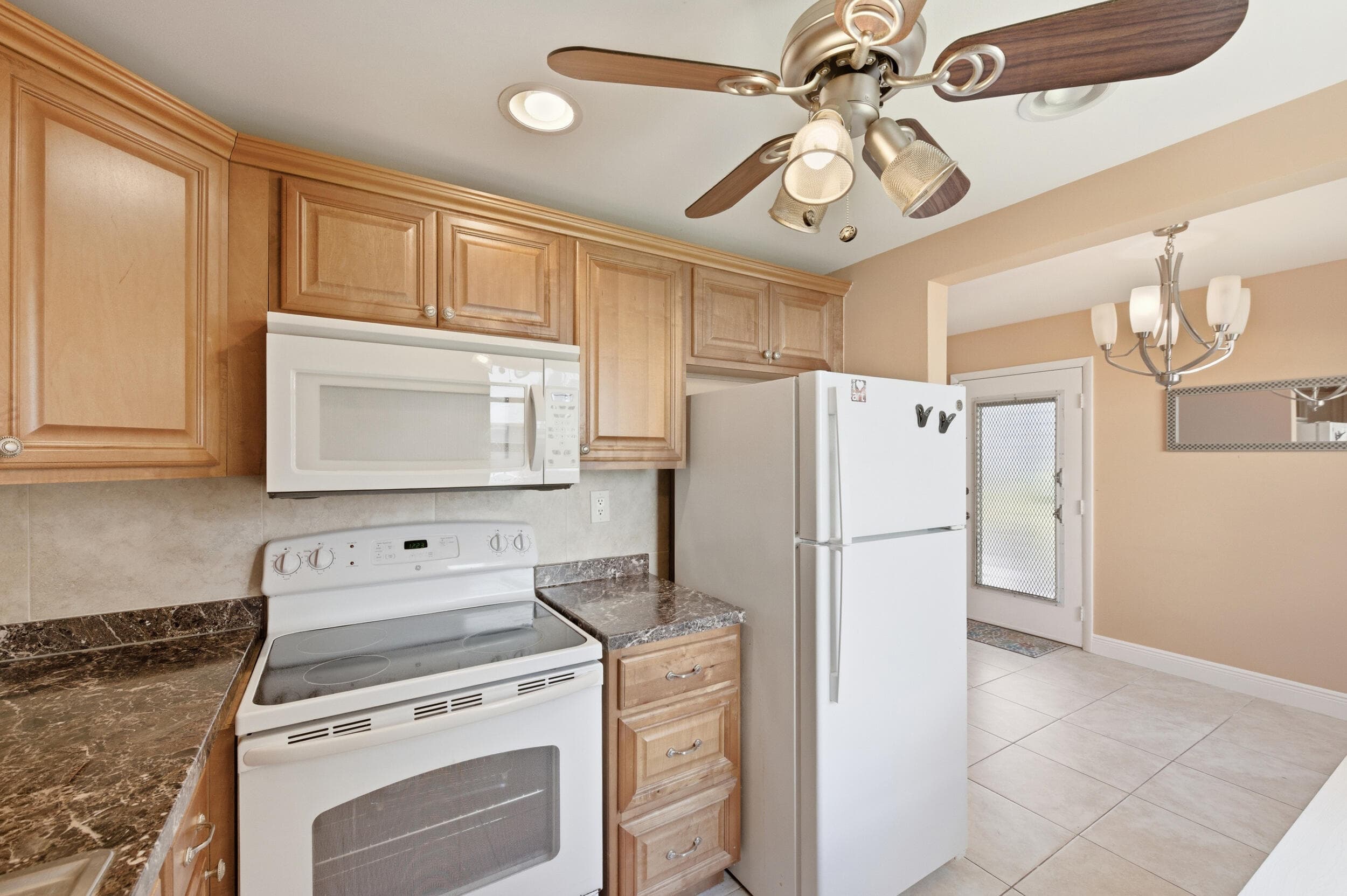 729 Normandy P, Delray Beach, FL 33484 — photo 12 of 36