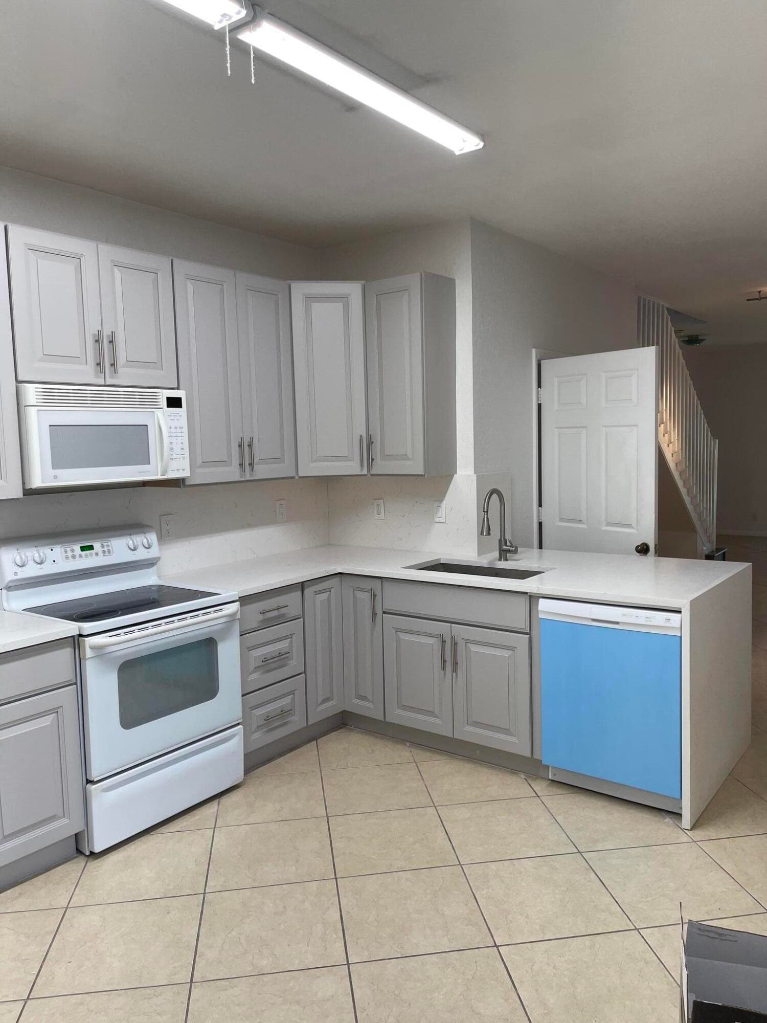3909 Tree Top Drive 3909, Weston, FL 33332 — photo 3 of 16