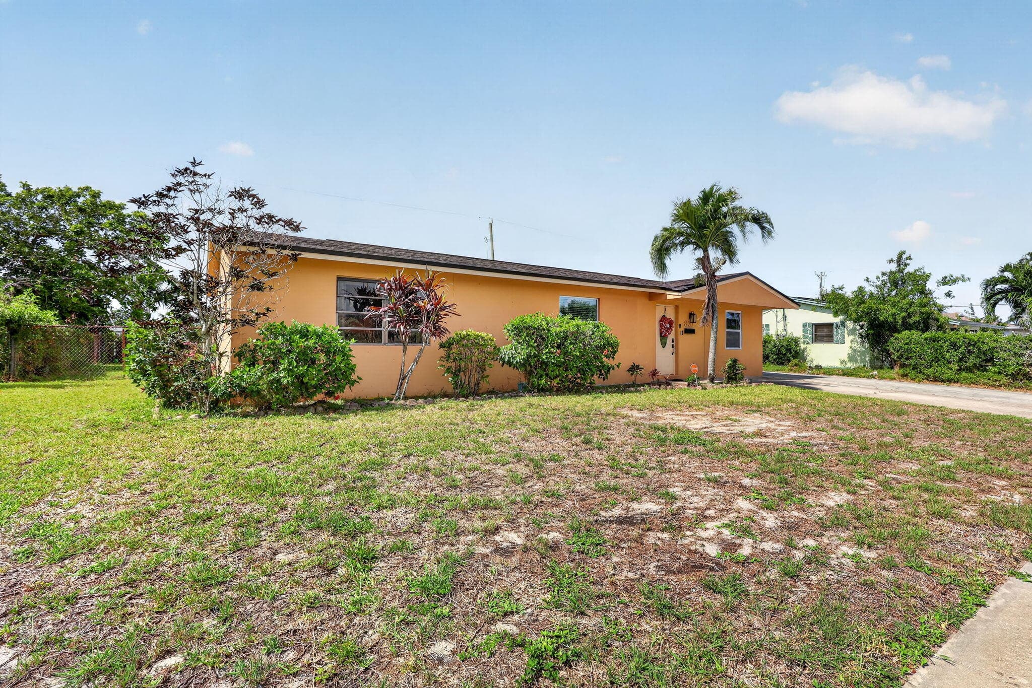 361 W 21st Street, Riviera Beach, FL 33404 — photo 4 of 46