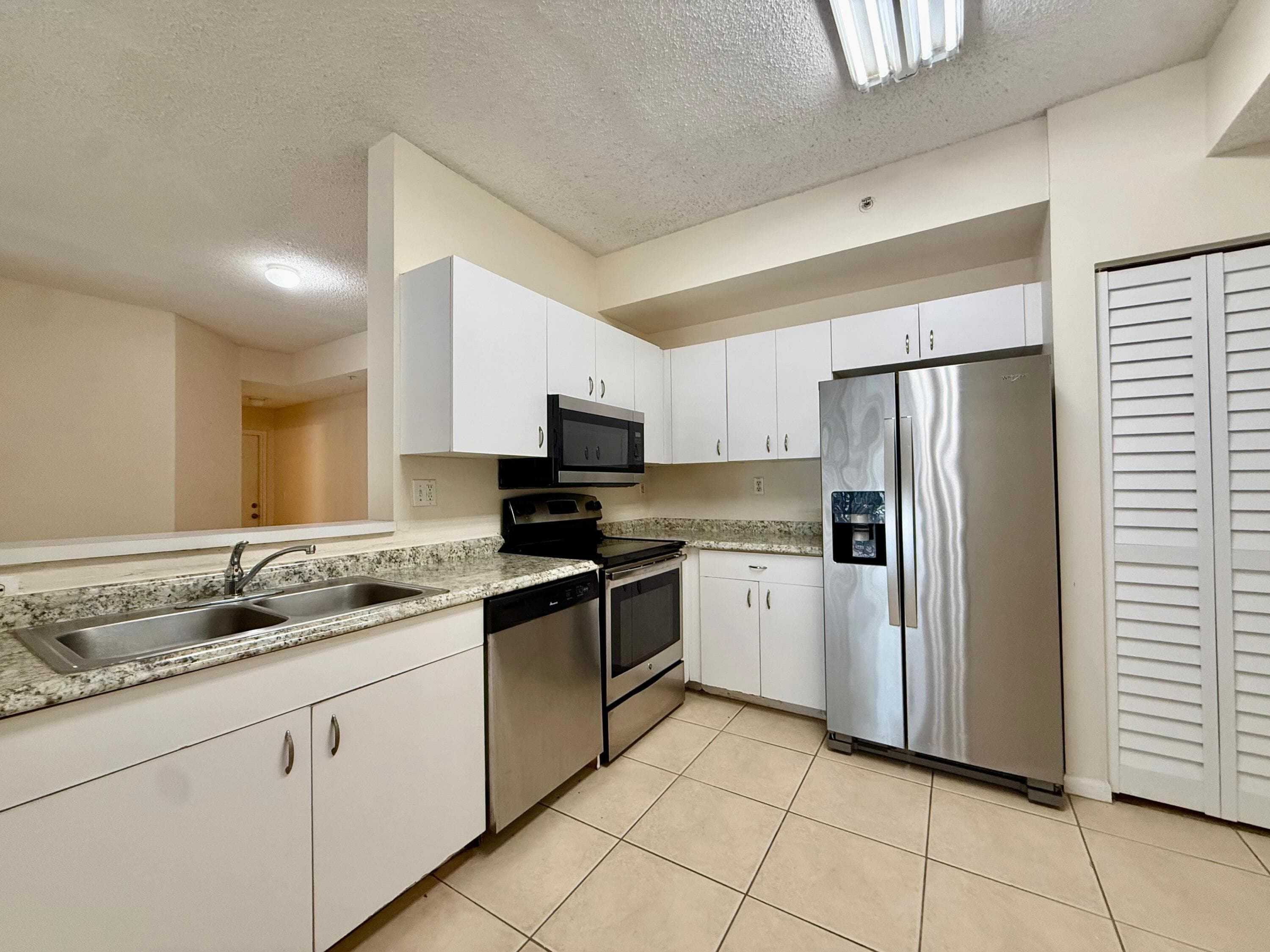 6928 SW 39th Street A107, Davie, FL 33314 — photo 1 of 12