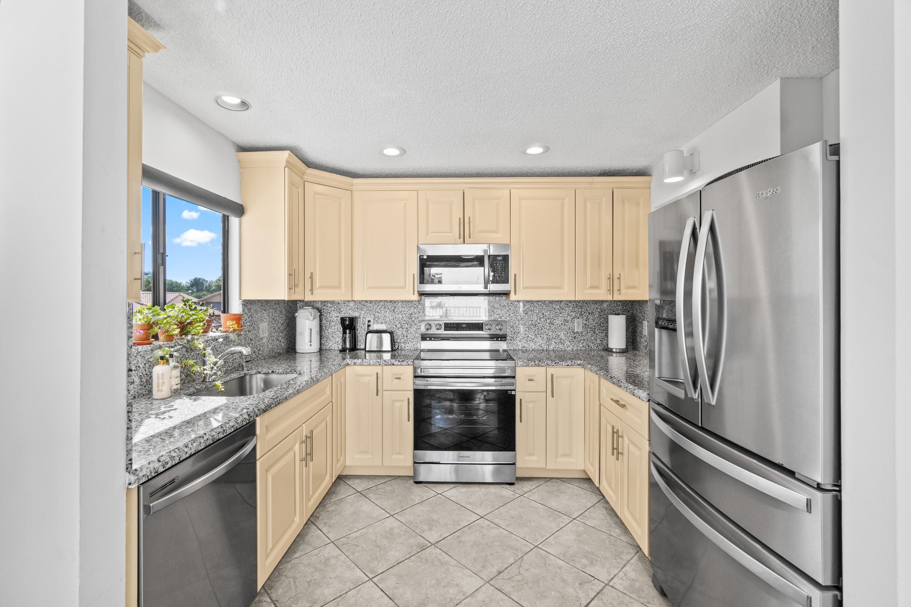 7533 Glendevon Lane 905, Delray Beach, FL 33446 — photo 13 of 33