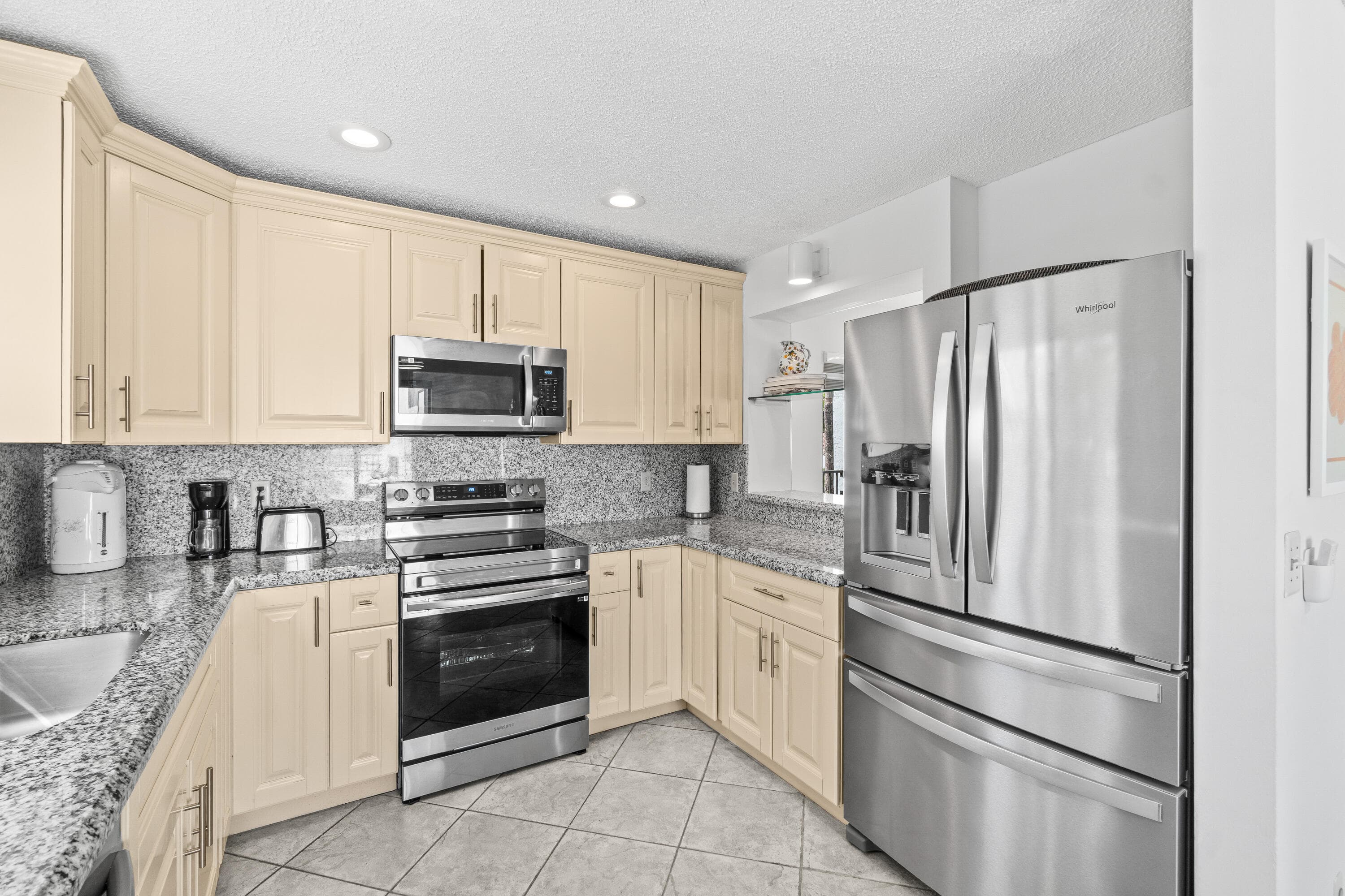 7533 Glendevon Lane 905, Delray Beach, FL 33446 — photo 14 of 33