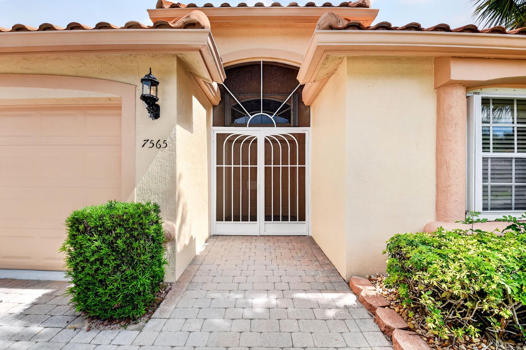 7565 Caprio Drive, Boynton Beach, FL 33472 — photo 2 of 37