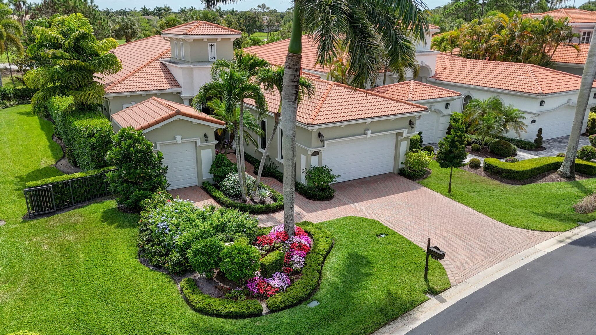 160 Viera Drive, Palm Beach Gardens, FL 33418 — photo 1 of 89