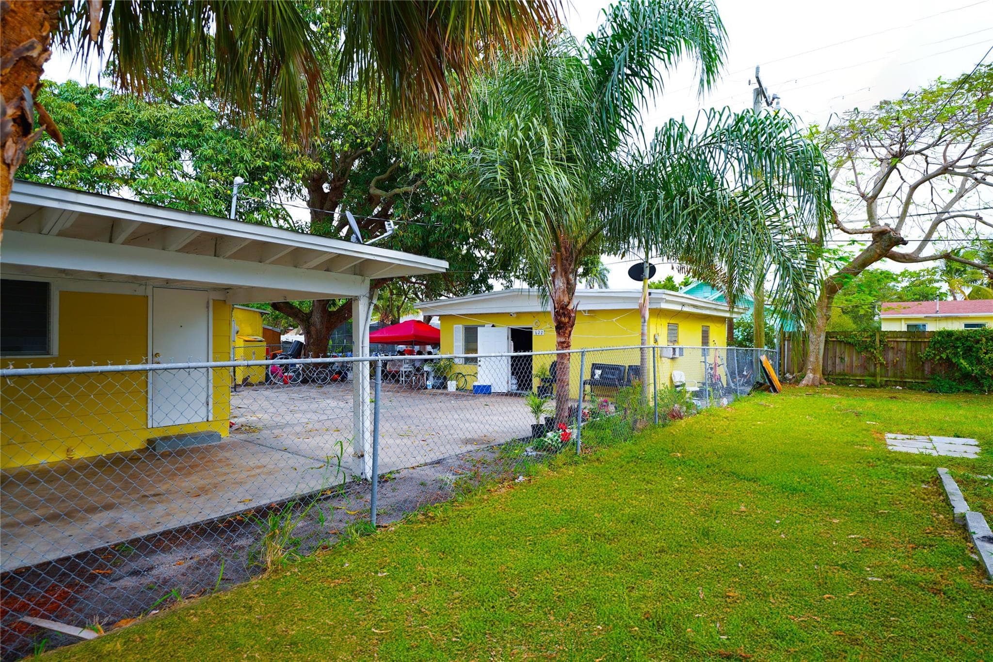 624 51st Street, West Palm Beach, FL 33407 — photo 12 of 54