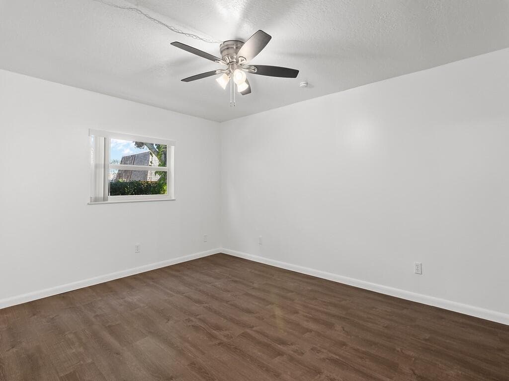 1166 6th Avenue C5, Vero Beach, FL 32960 — photo 17 of 35