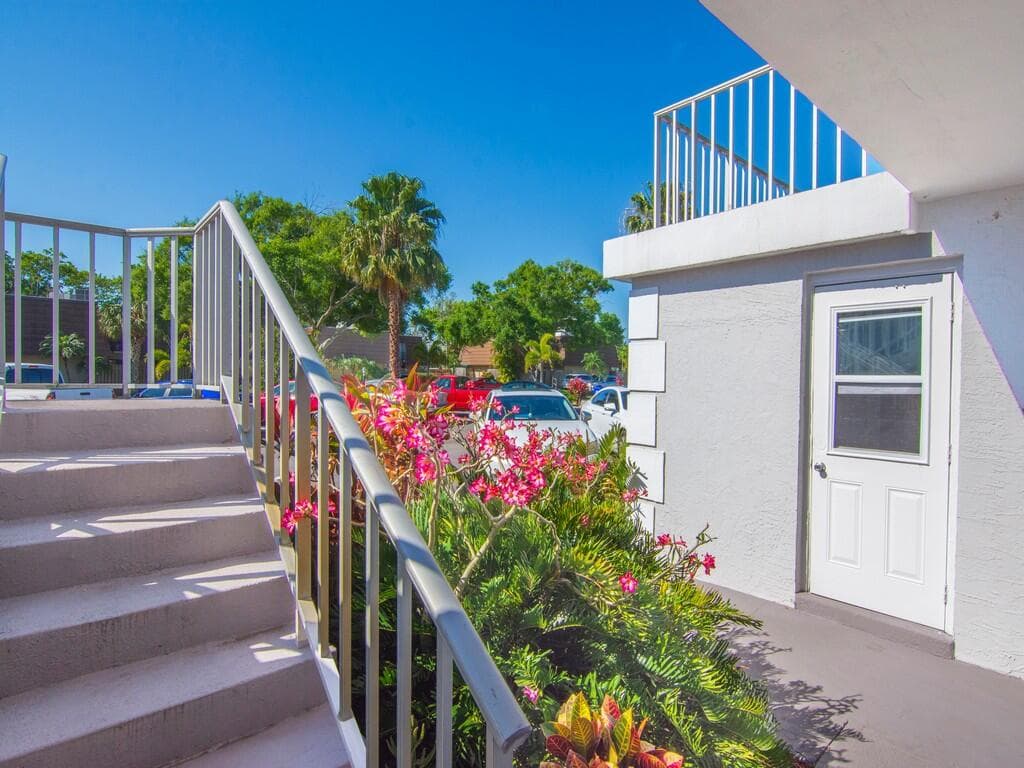 1166 6th Avenue C5, Vero Beach, FL 32960 — photo 30 of 35