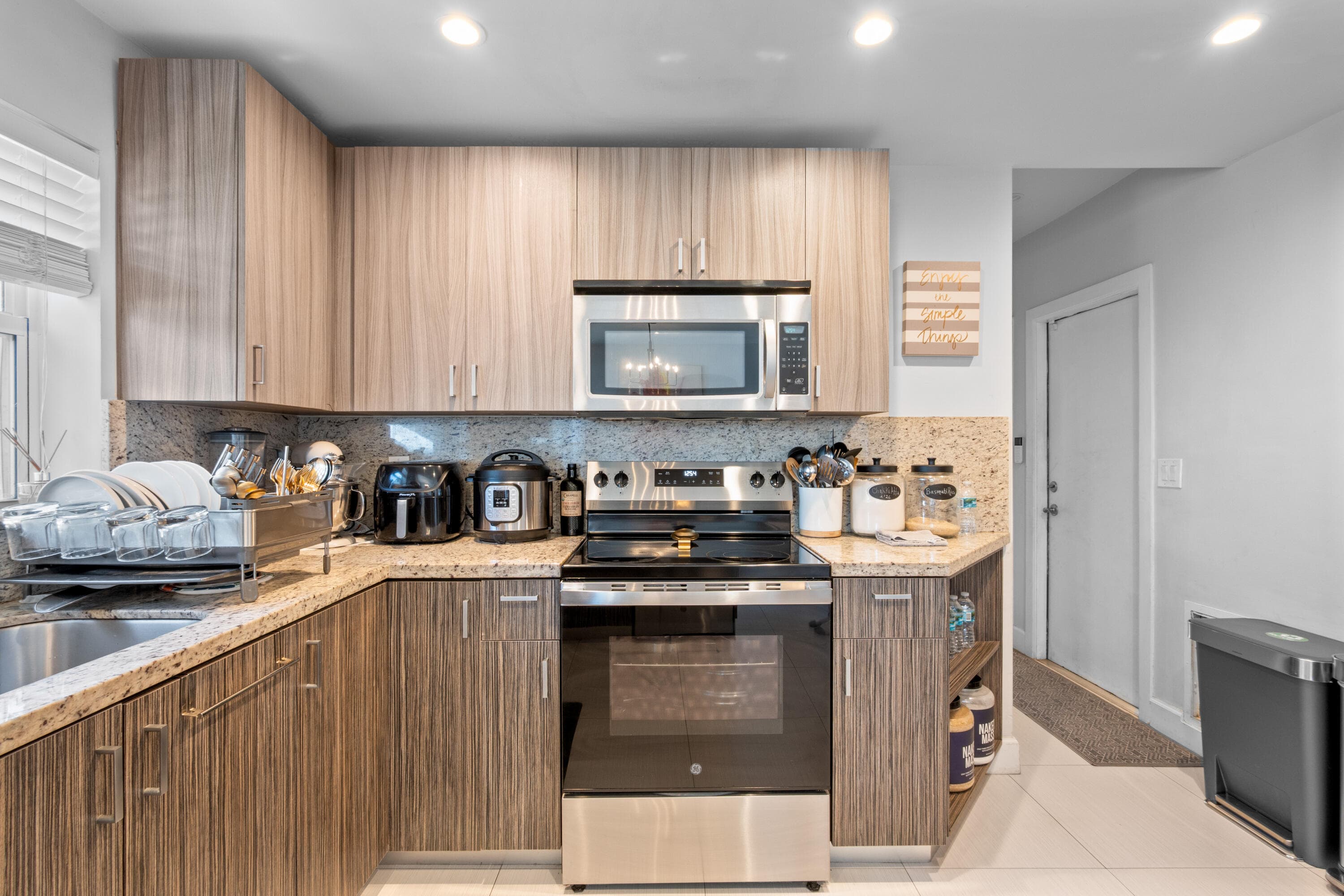1603 Jefferson Street, Hollywood, FL 33020 — photo 15 of 47