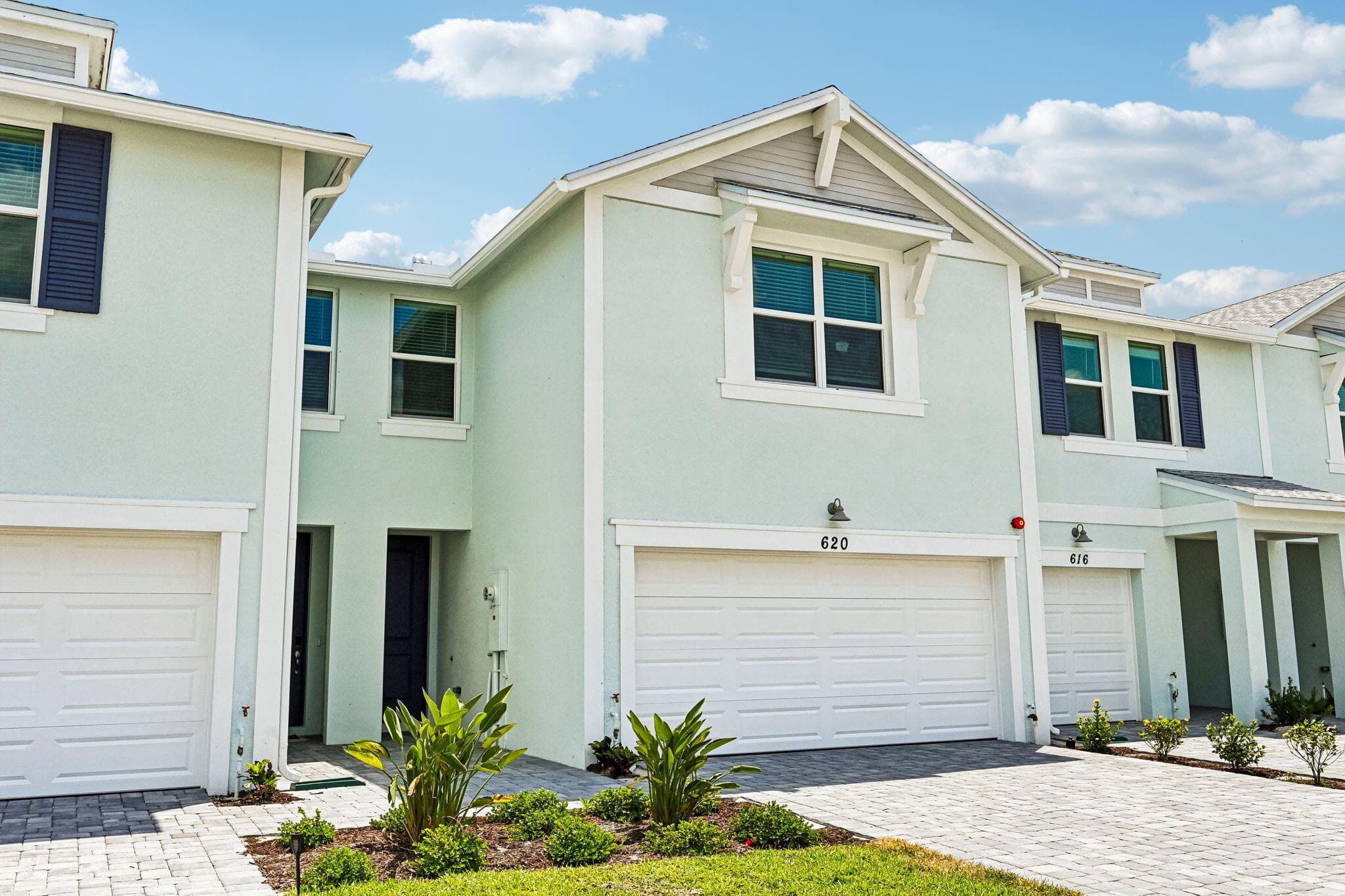620 Salisbury Circle, Fort Pierce, FL 34982 — photo 3 of 32