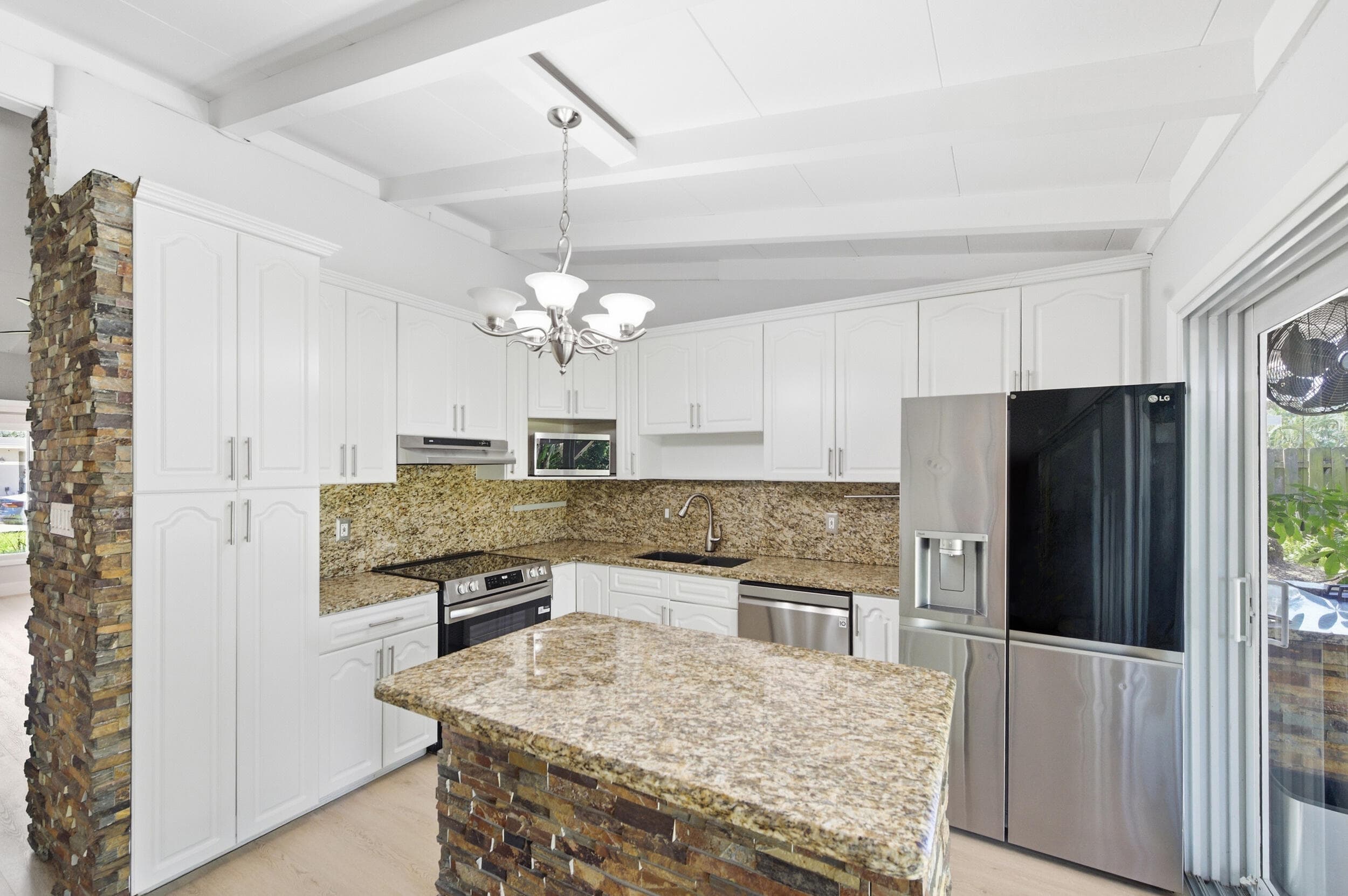 2549 Flamingo Lane, Fort Lauderdale, FL 33312 — photo 8 of 31