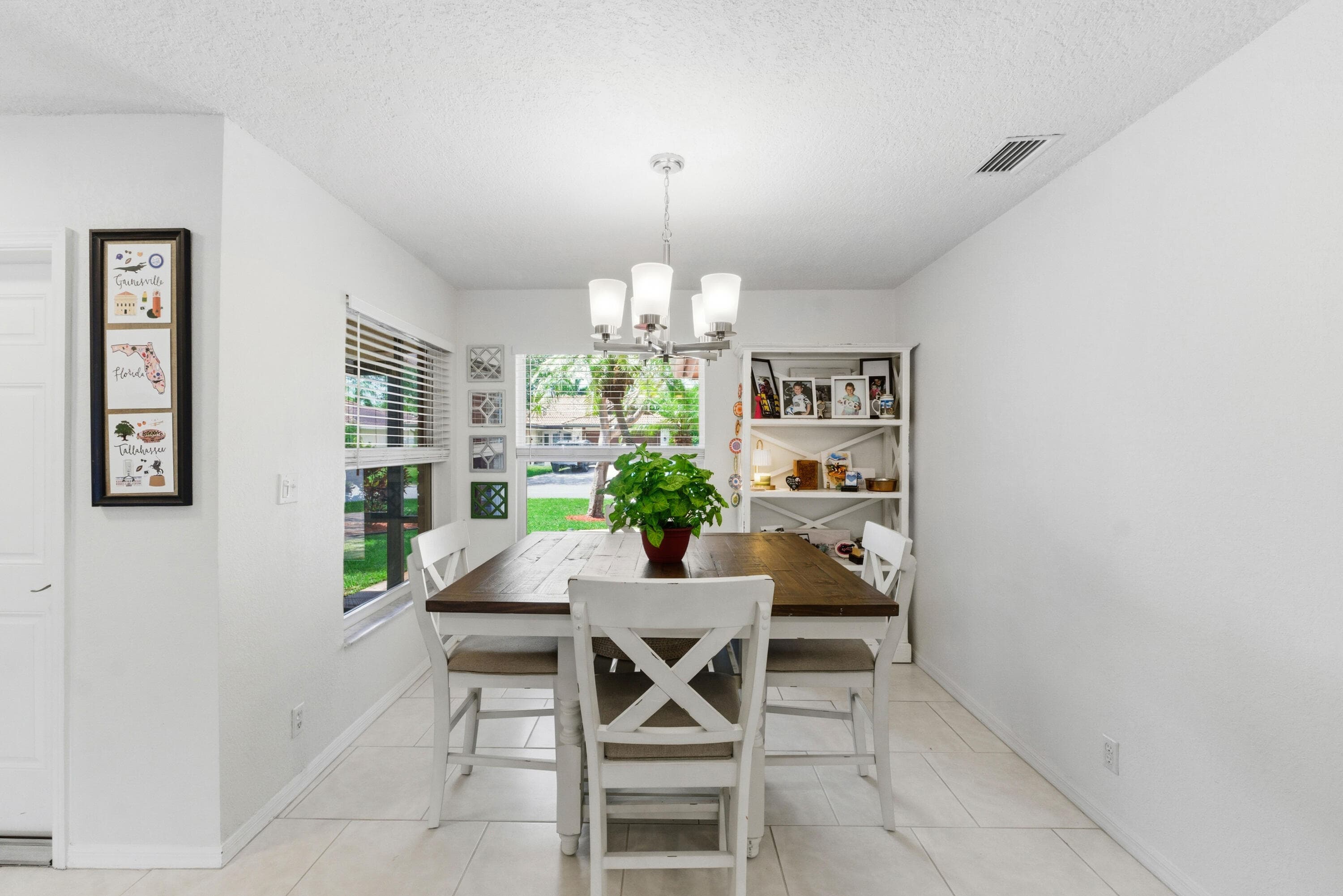 7215 NW 43rd Street, Coral Springs, FL 33065 — photo 6 of 38