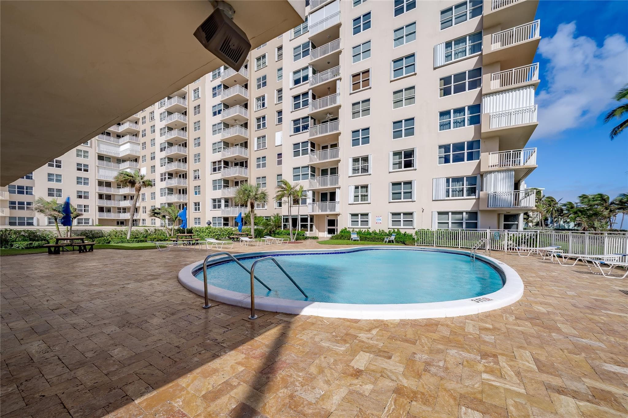 5200 N Ocean Boulevard 1107b, Lauderdale-By-The-Sea, FL 33308 — photo 5 of 62