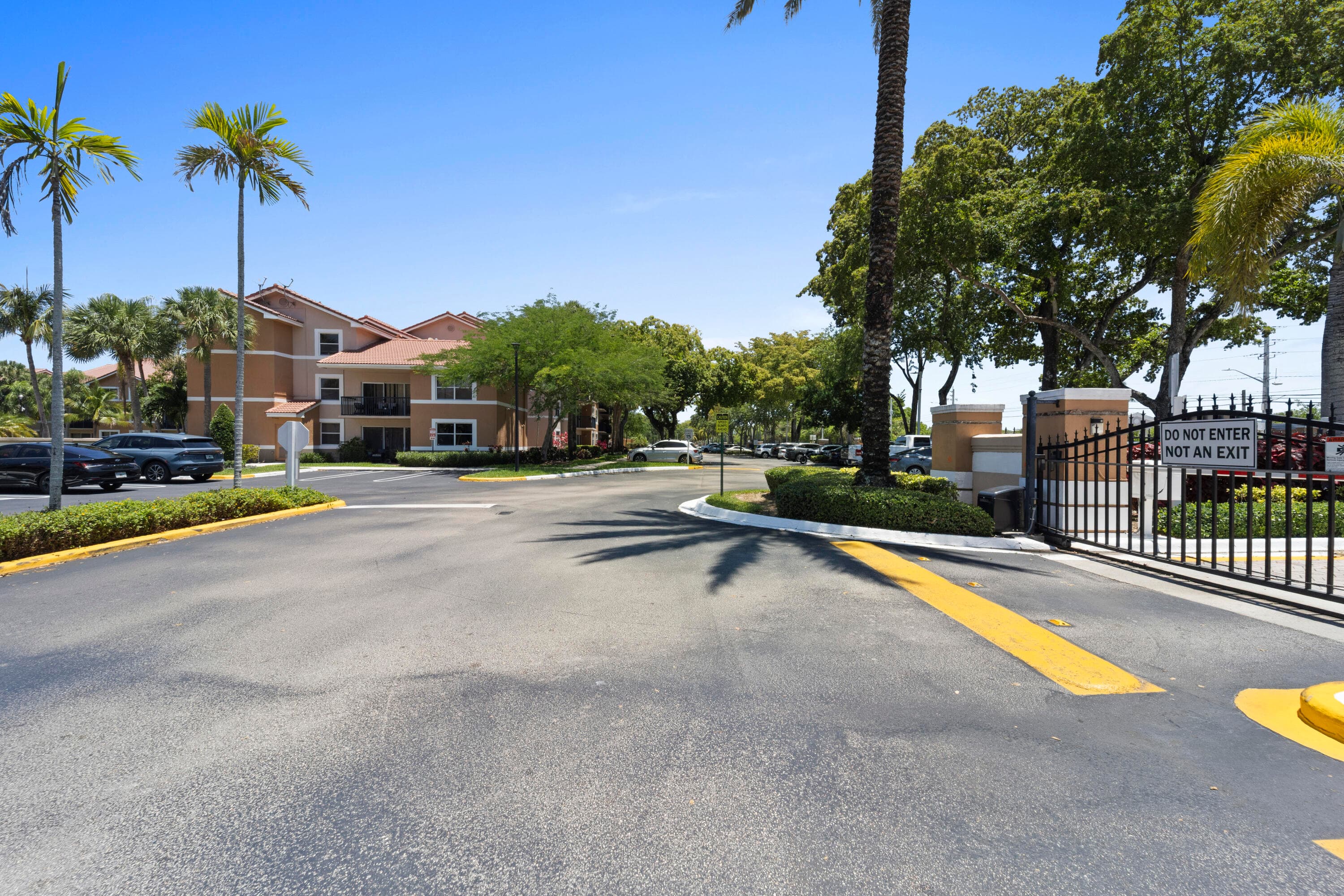 8851 Wiles Road Apt 304, Coral Springs, FL 33067 — photo 51 of 63