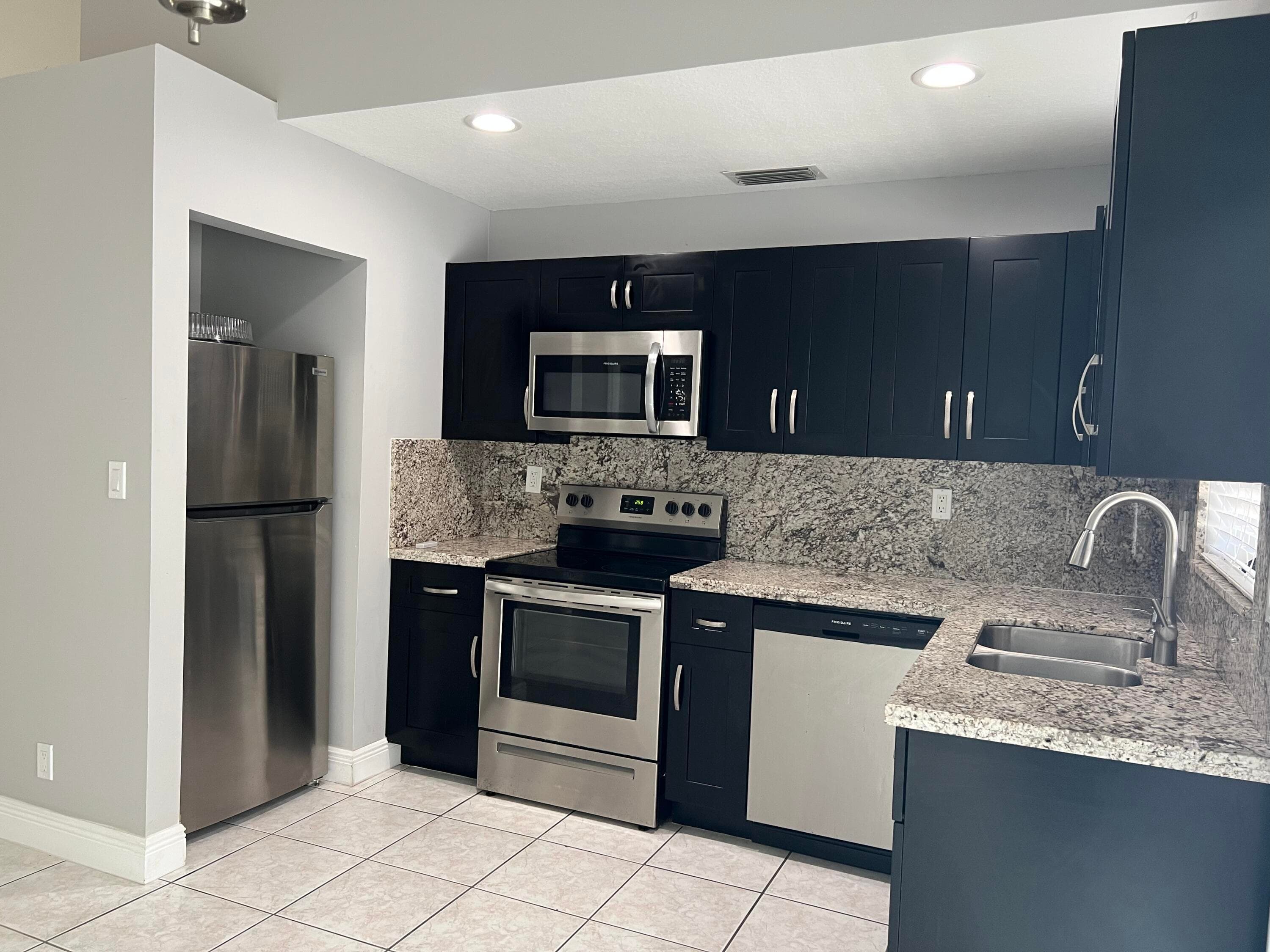 13671 Yarmouth Court, Wellington, FL 33414 — photo 1 of 53