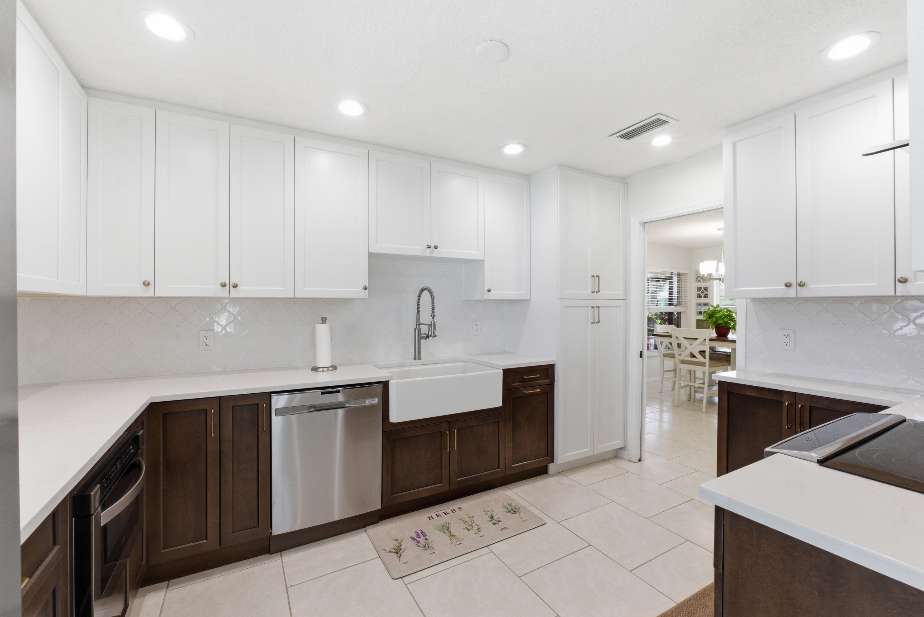 7215 NW 43rd Street, Coral Springs, FL 33065 — photo 9 of 38