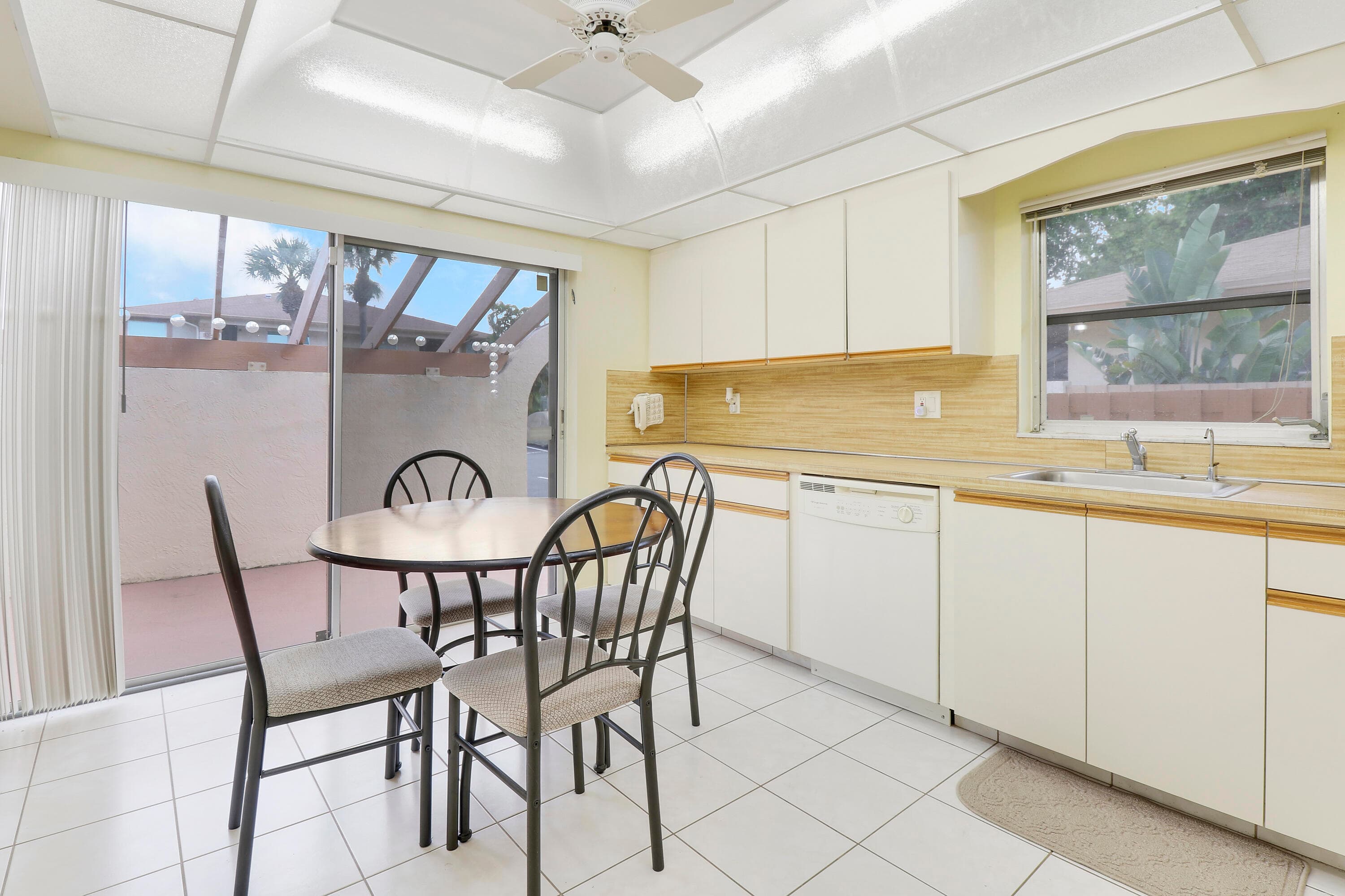 13759 Date Palm Court A, Delray Beach, FL 33484 — photo 5 of 25