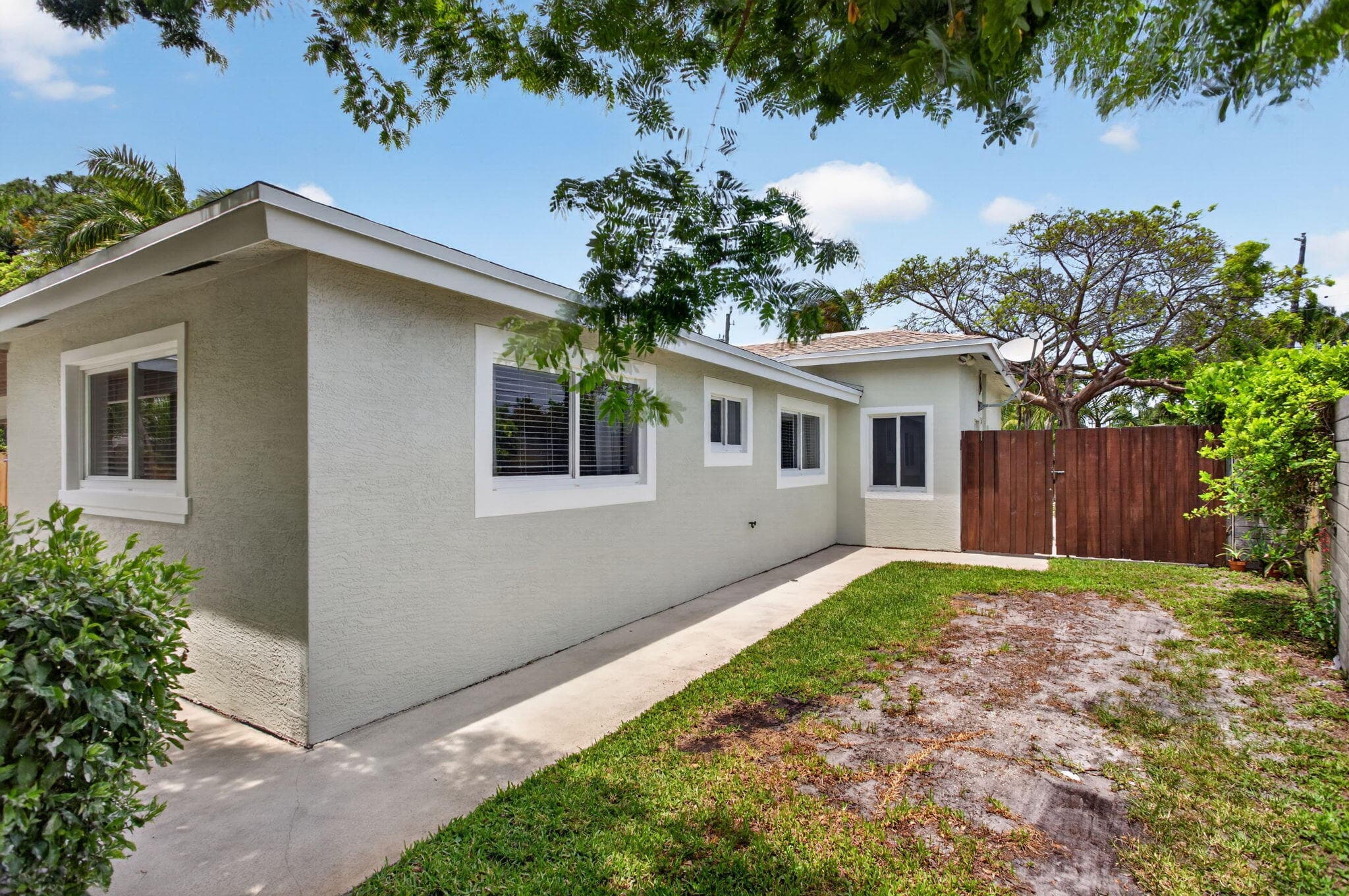 451 NE 48th Court, Oakland Park, FL 33334 — photo 40 of 45