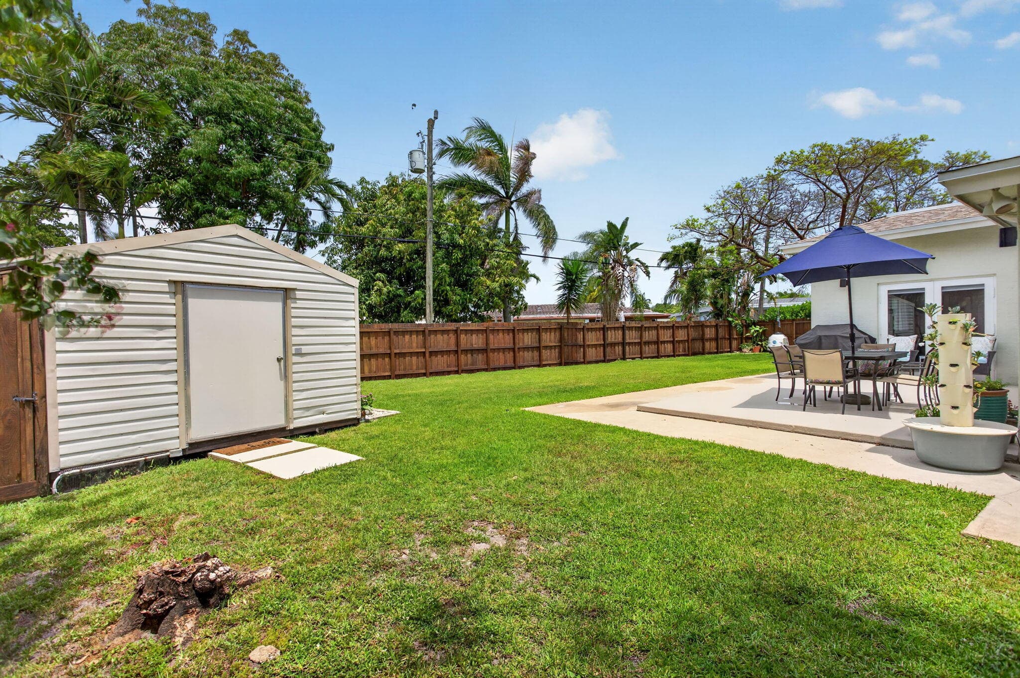 451 NE 48th Court, Oakland Park, FL 33334 — photo 35 of 45