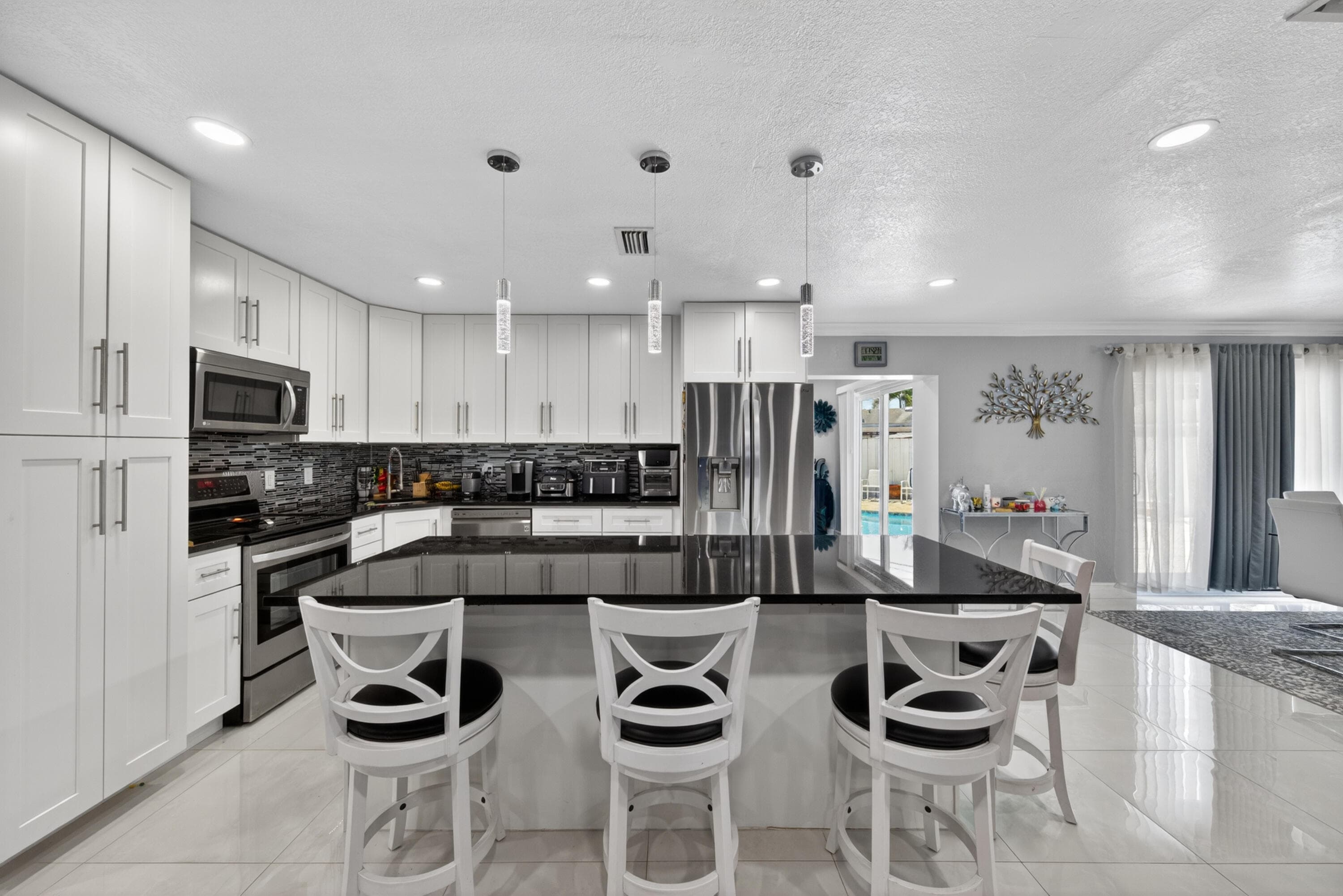 650 NW 38th Place, Deerfield Beach, FL 33064 — photo 29 of 44