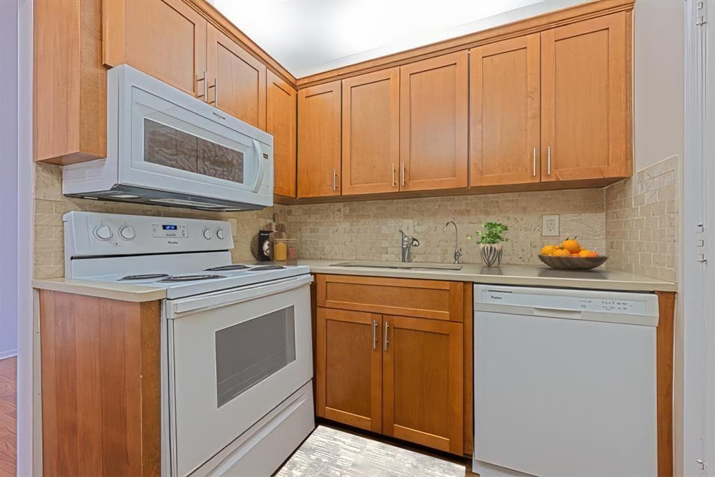 2161 NE 68th Street 312, Fort Lauderdale, FL 33308 — photo 8 of 20