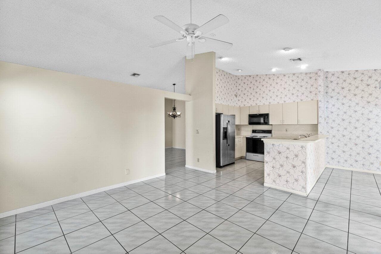 10001 Country Brook Road, Boca Raton, FL 33428 — photo 6 of 25