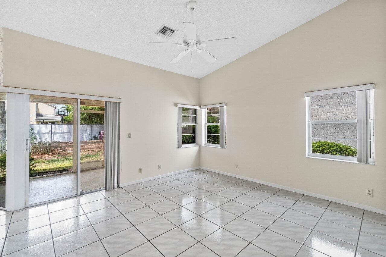 10001 Country Brook Road, Boca Raton, FL 33428 — photo 11 of 25