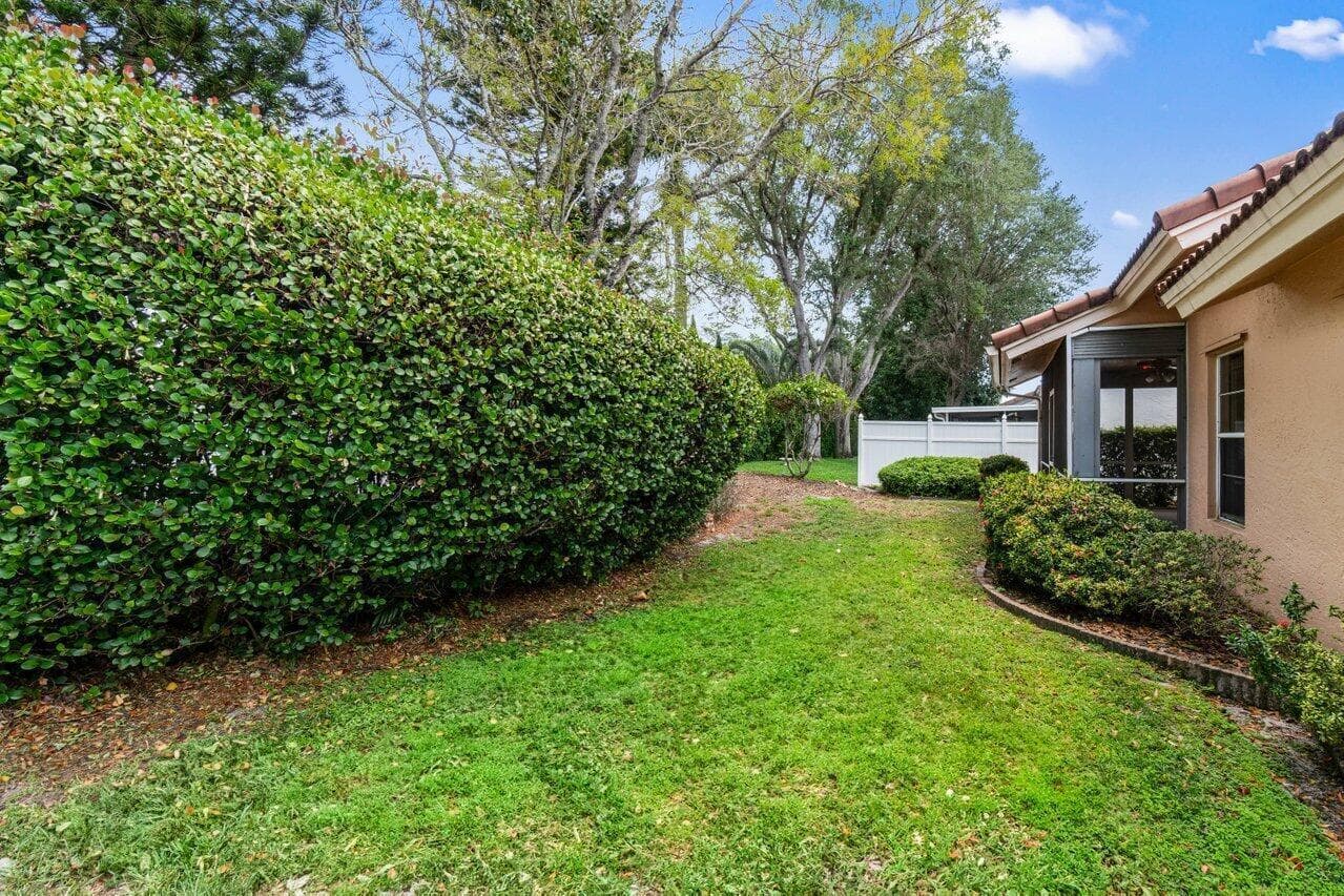 10001 Country Brook Road, Boca Raton, FL 33428 — photo 23 of 25