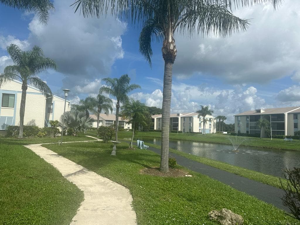 1102 Green Pine Boulevard B1, West Palm Beach, FL 33409 — photo 22 of 36