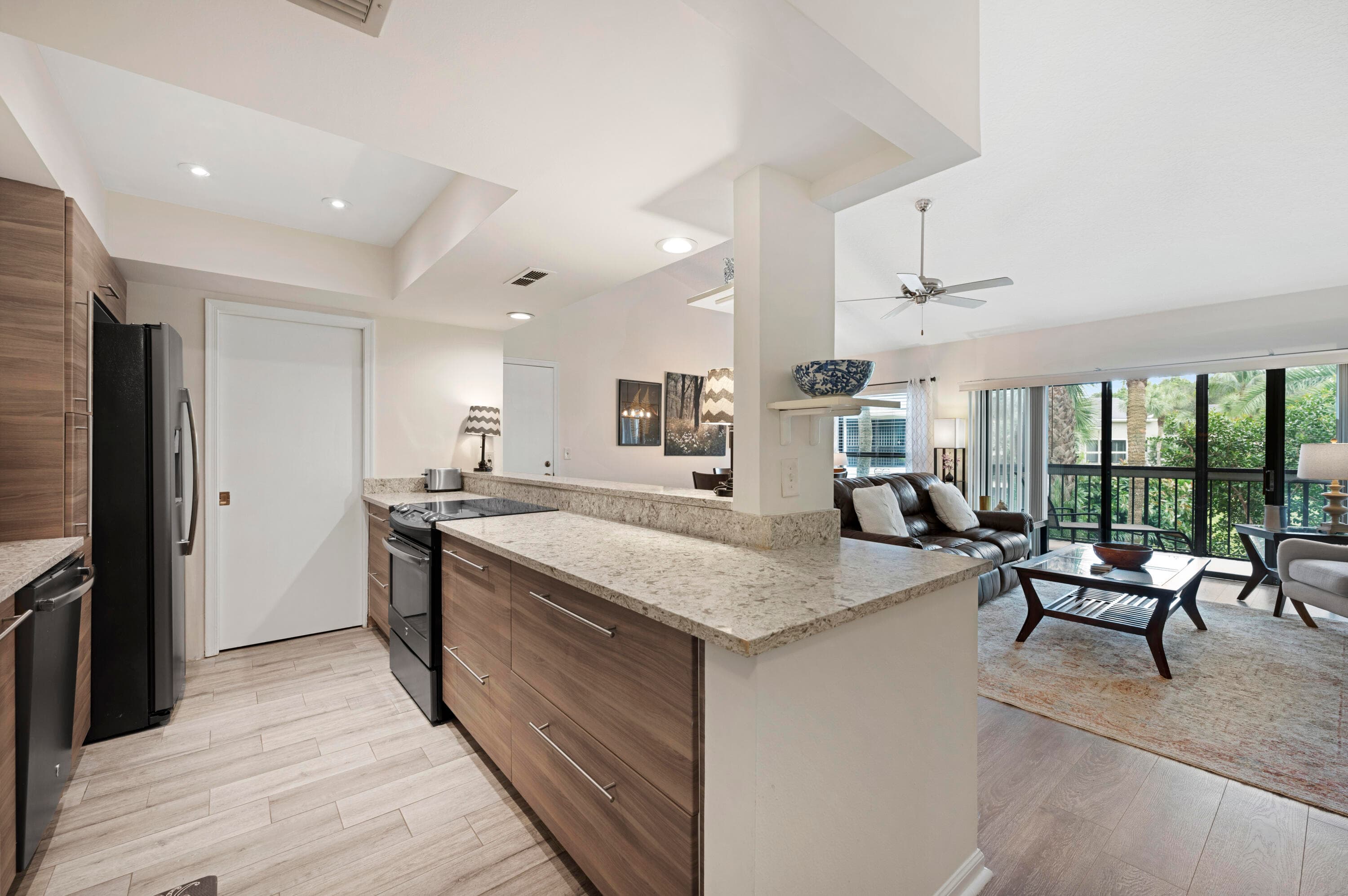 11863 Wimbledon Circle 542, Wellington, FL 33414 — photo 1 of 24