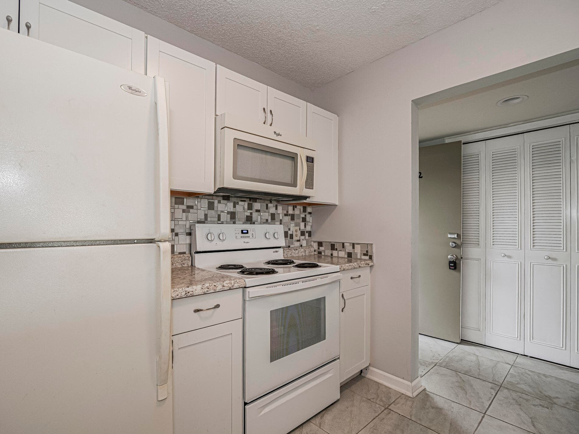 23 Plantation Drive 102, Vero Beach, FL 32966 — photo 12 of 36