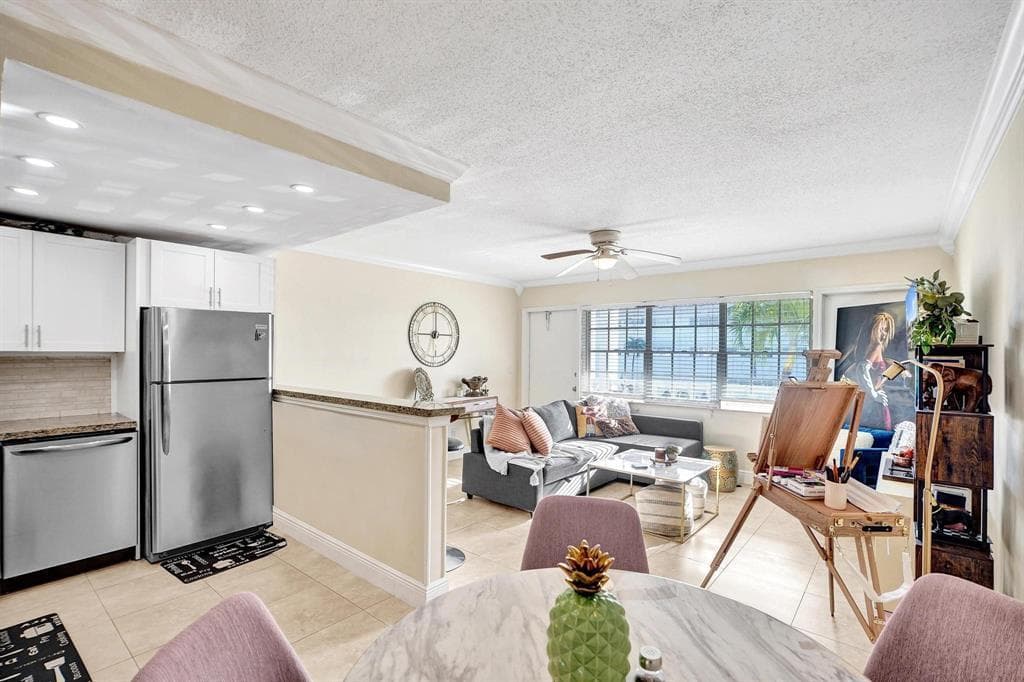5201 NE 24th Terrace A203, Fort Lauderdale, FL 33308 — photo 5 of 36