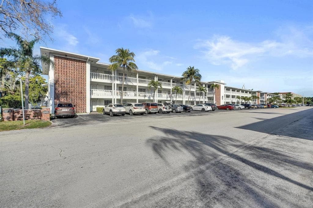 5201 NE 24th Terrace A203, Fort Lauderdale, FL 33308 — photo 31 of 36