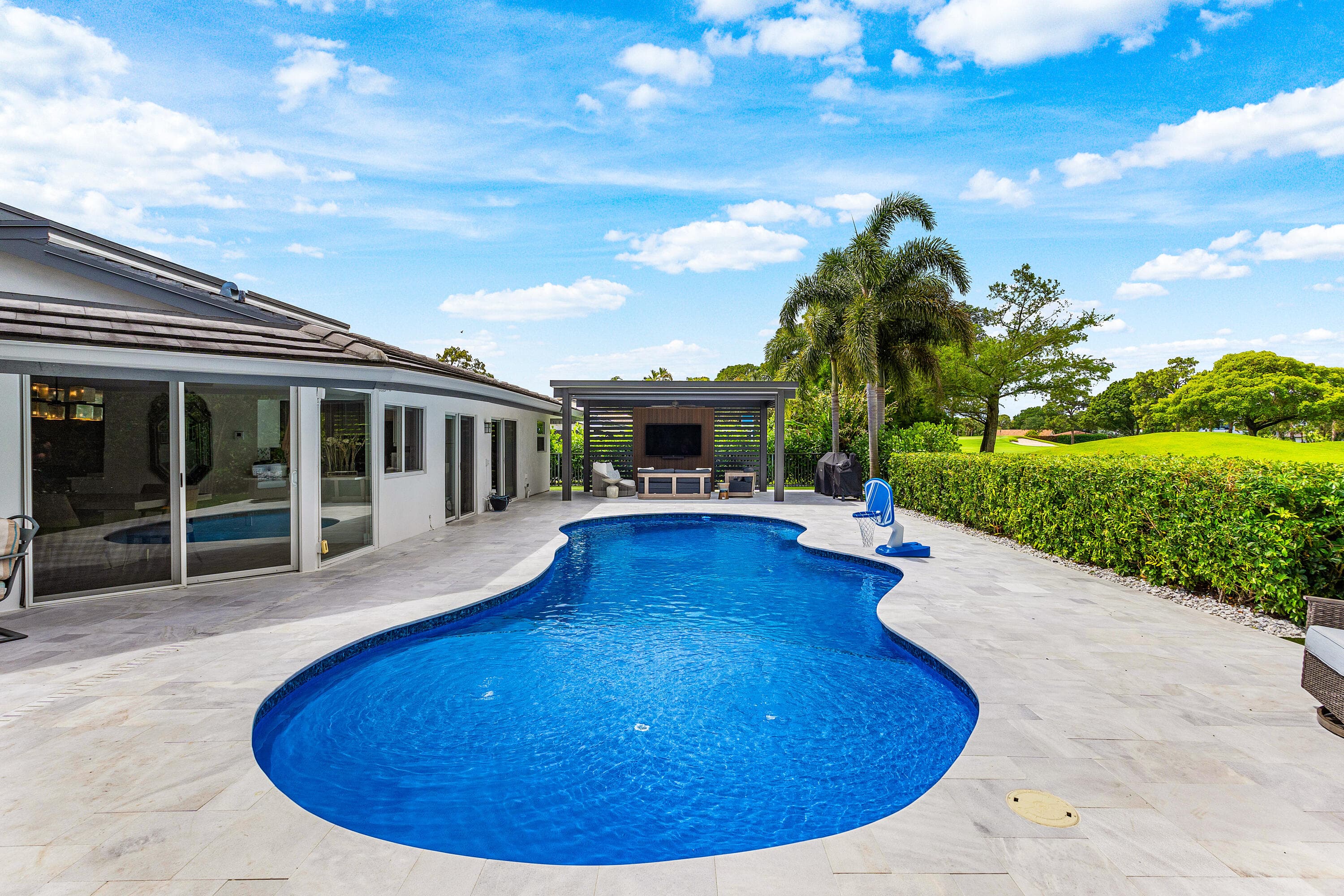632 Lakewoode Circle W, Delray Beach, FL 33445 — photo 31 of 47