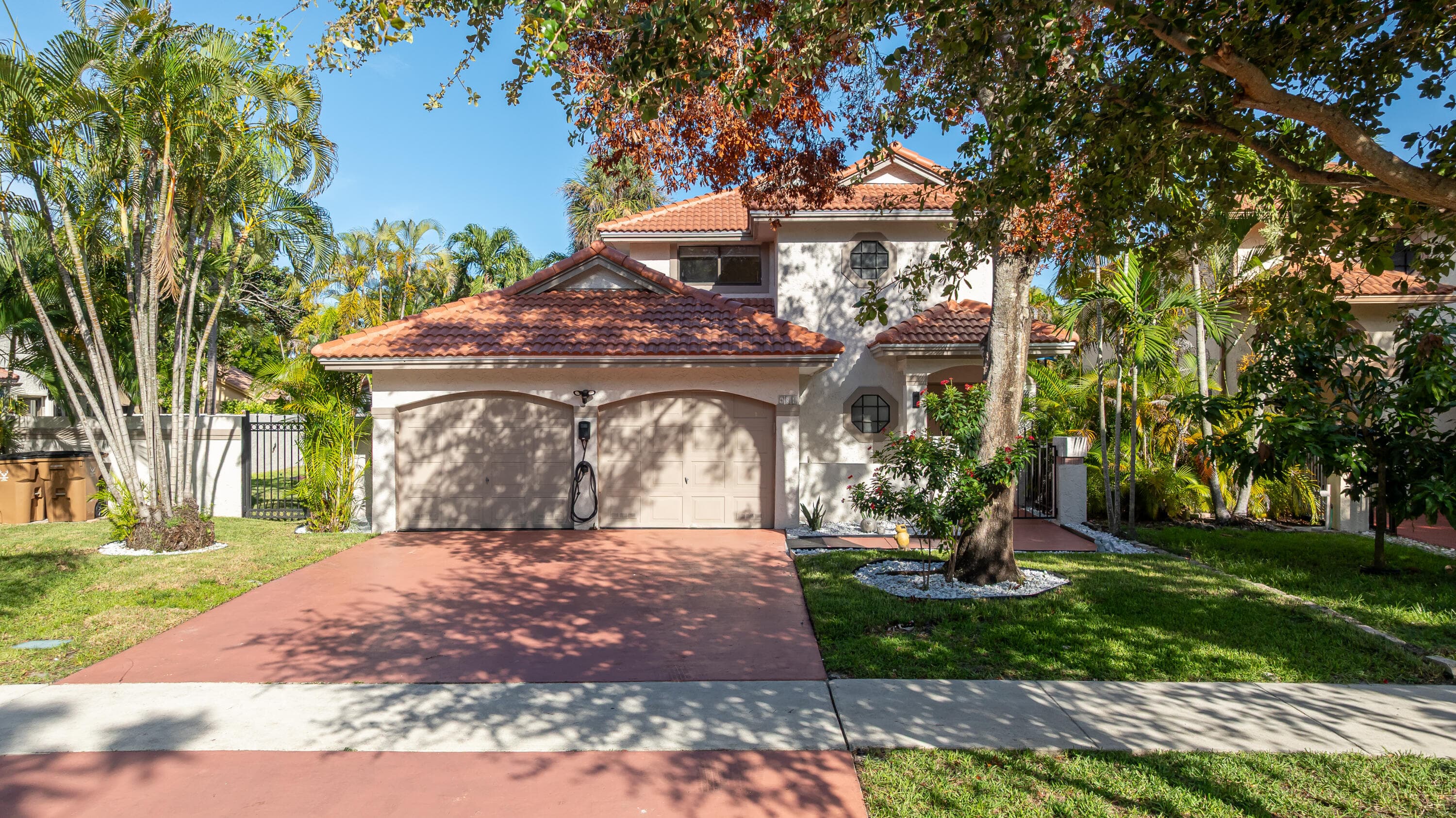 484 NW 38th Terrace, Deerfield Beach, FL 33442 — photo 1 of 39