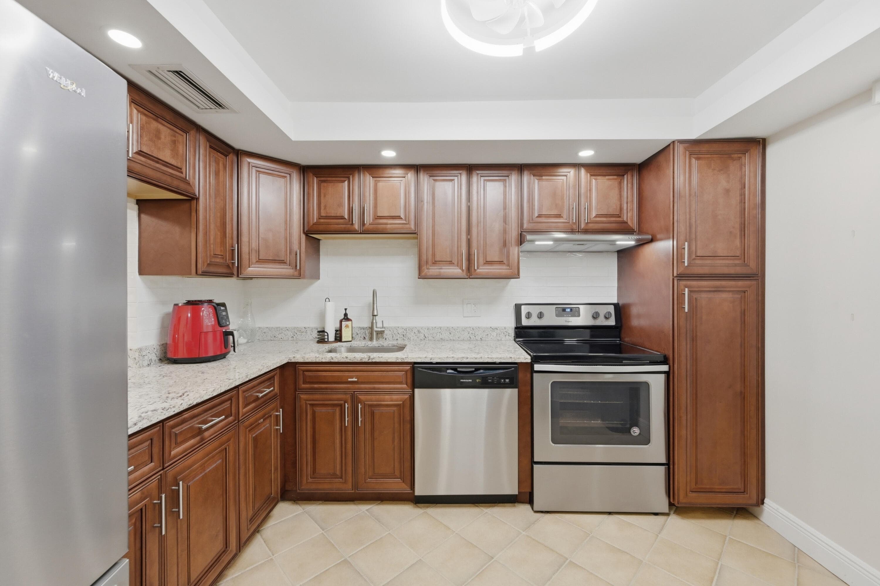 3231 Holiday Springs Boulevard 110, Margate, FL 33063 — photo 1 of 36